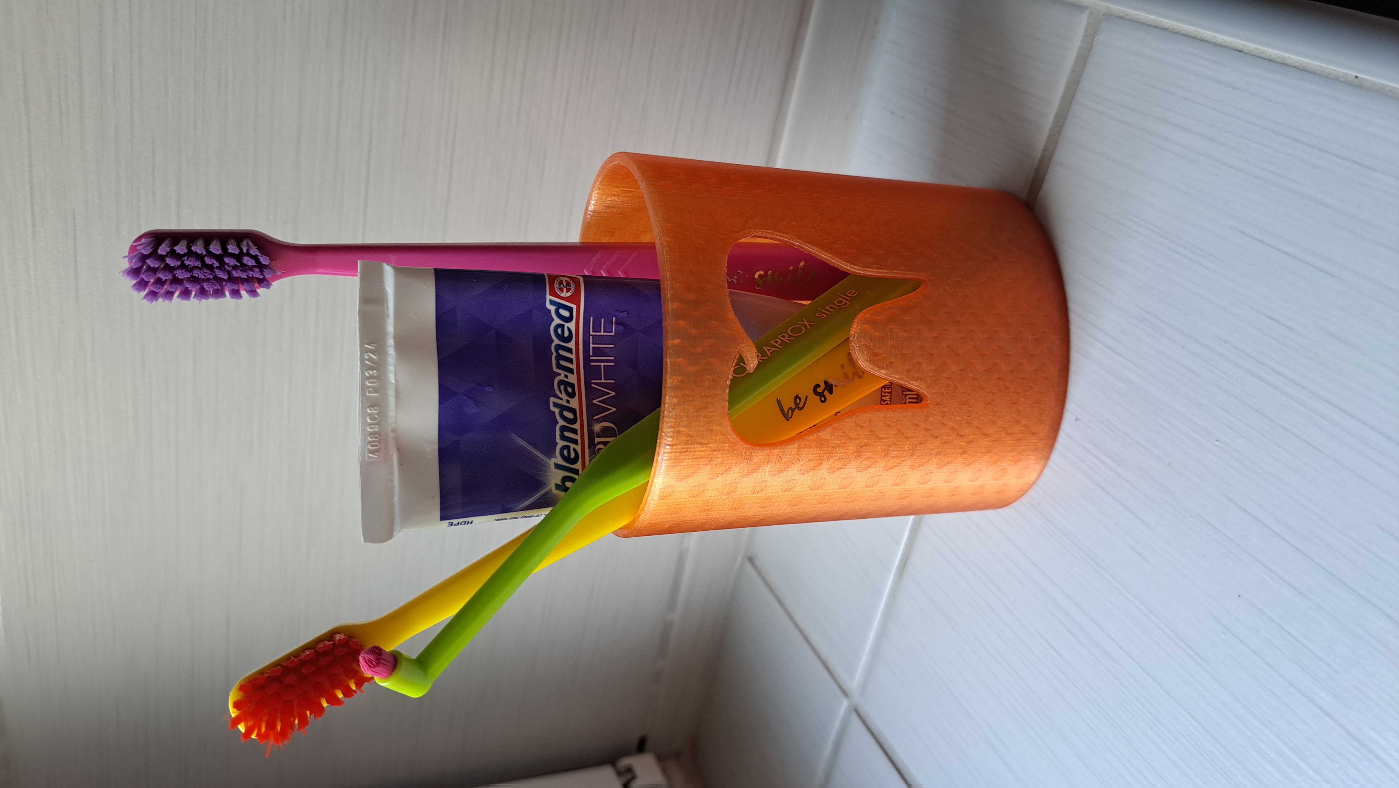 Toothbrush mug