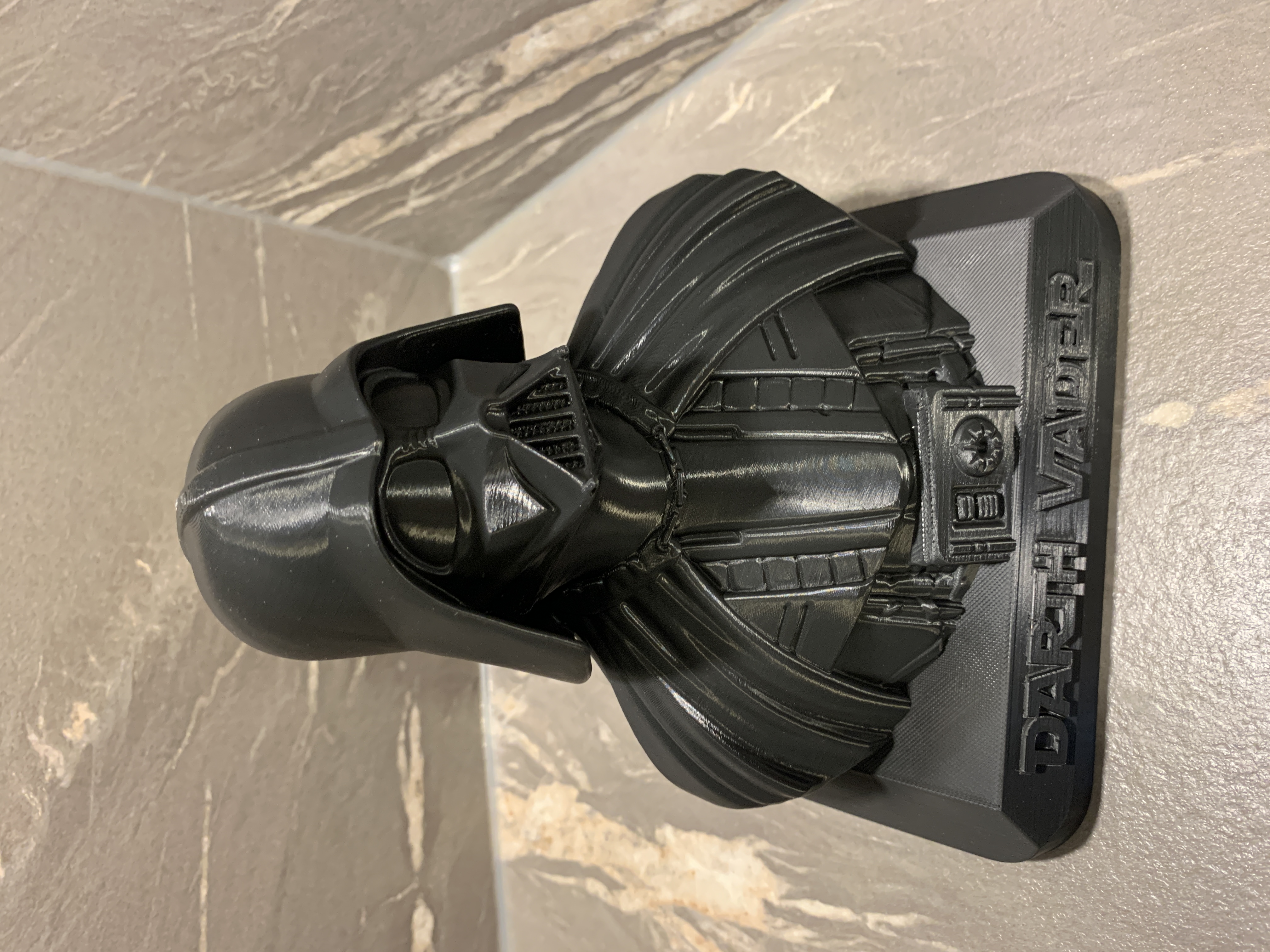 Miniatura 2 do modelo 3D Darth Vader Bust - base+lettering