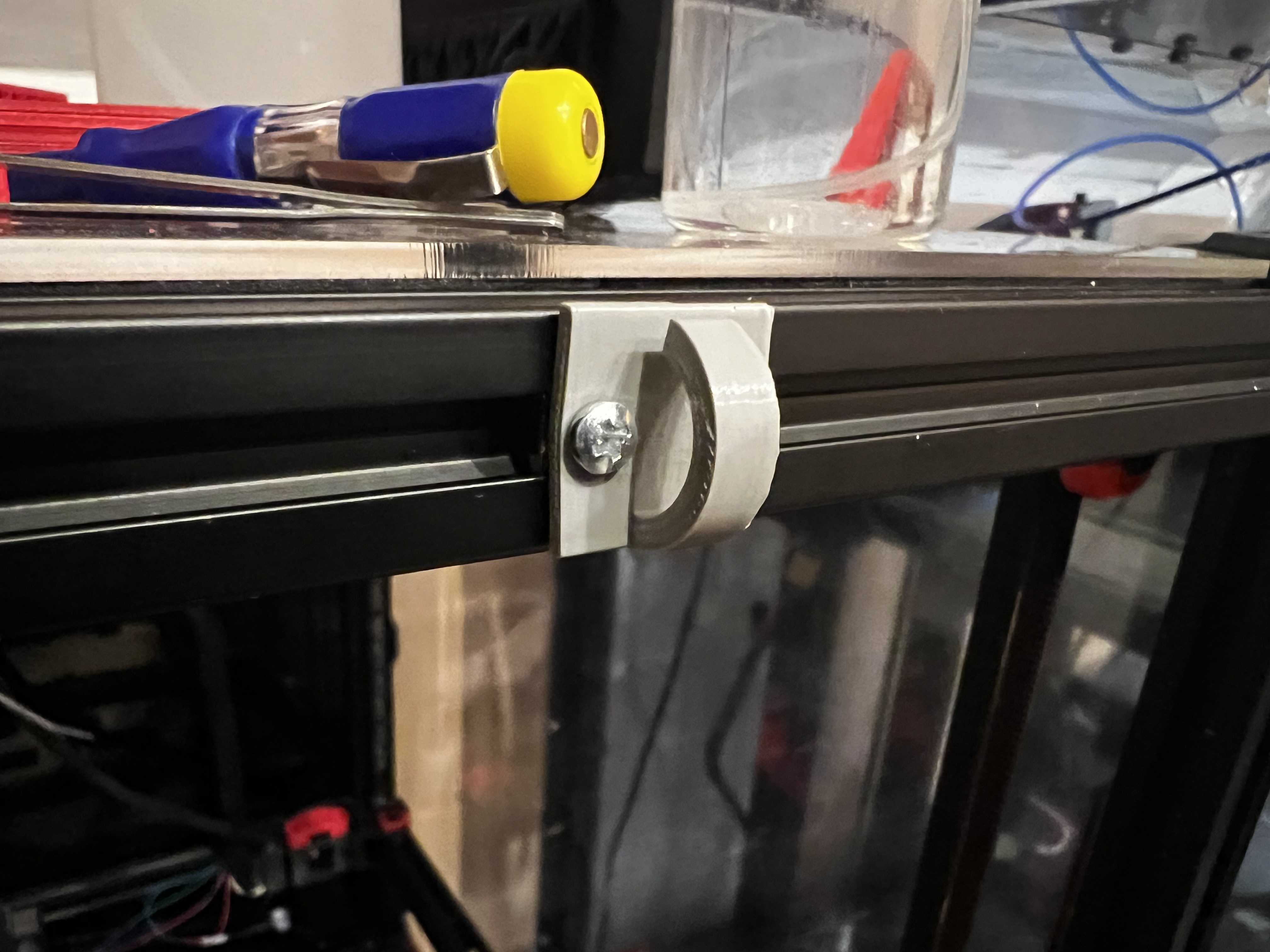 simple cable holderr for 20x20 extrusion