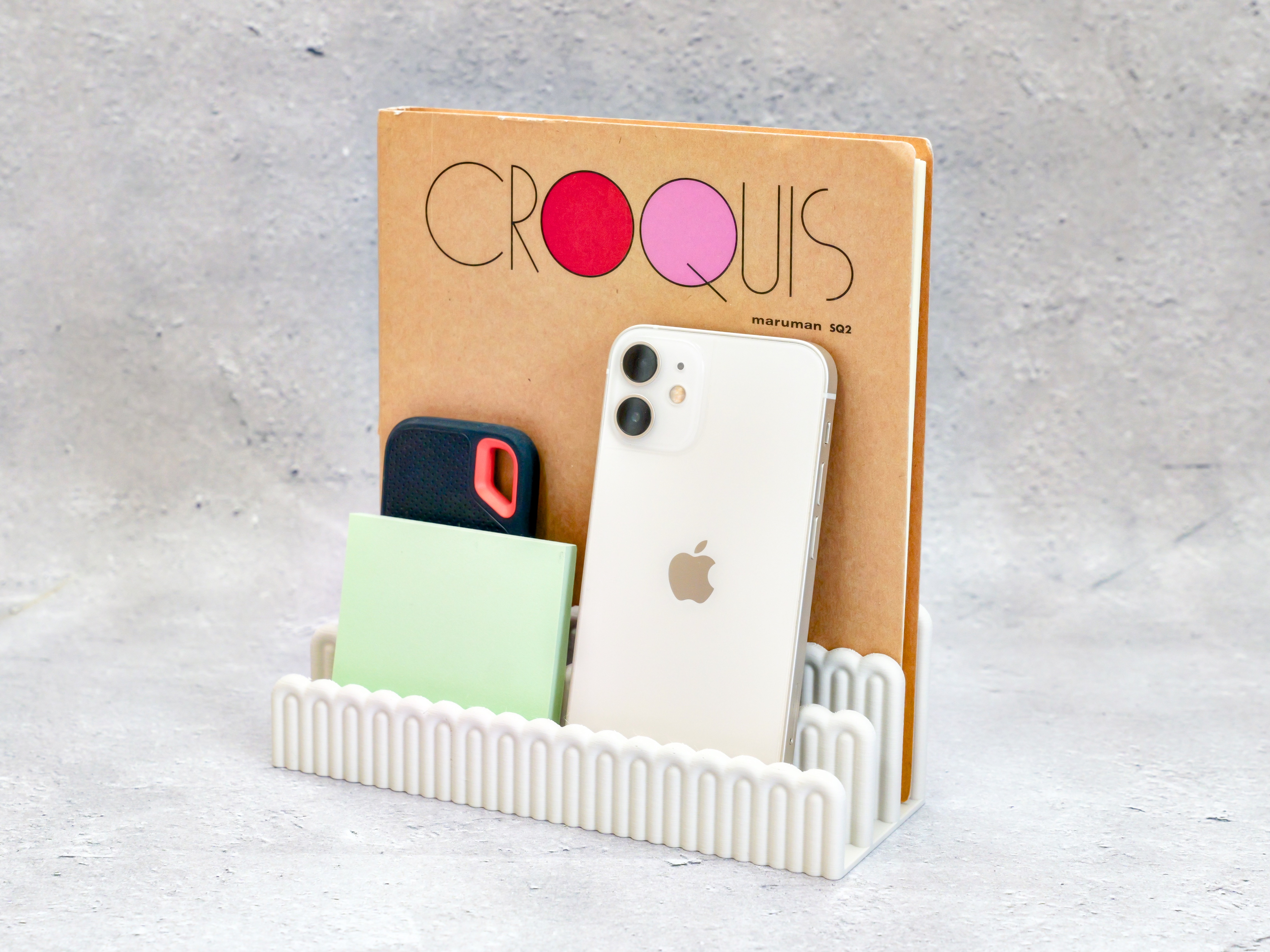 Desk organiser