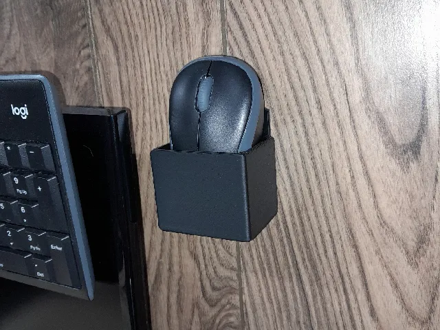 Computer mouse storage box