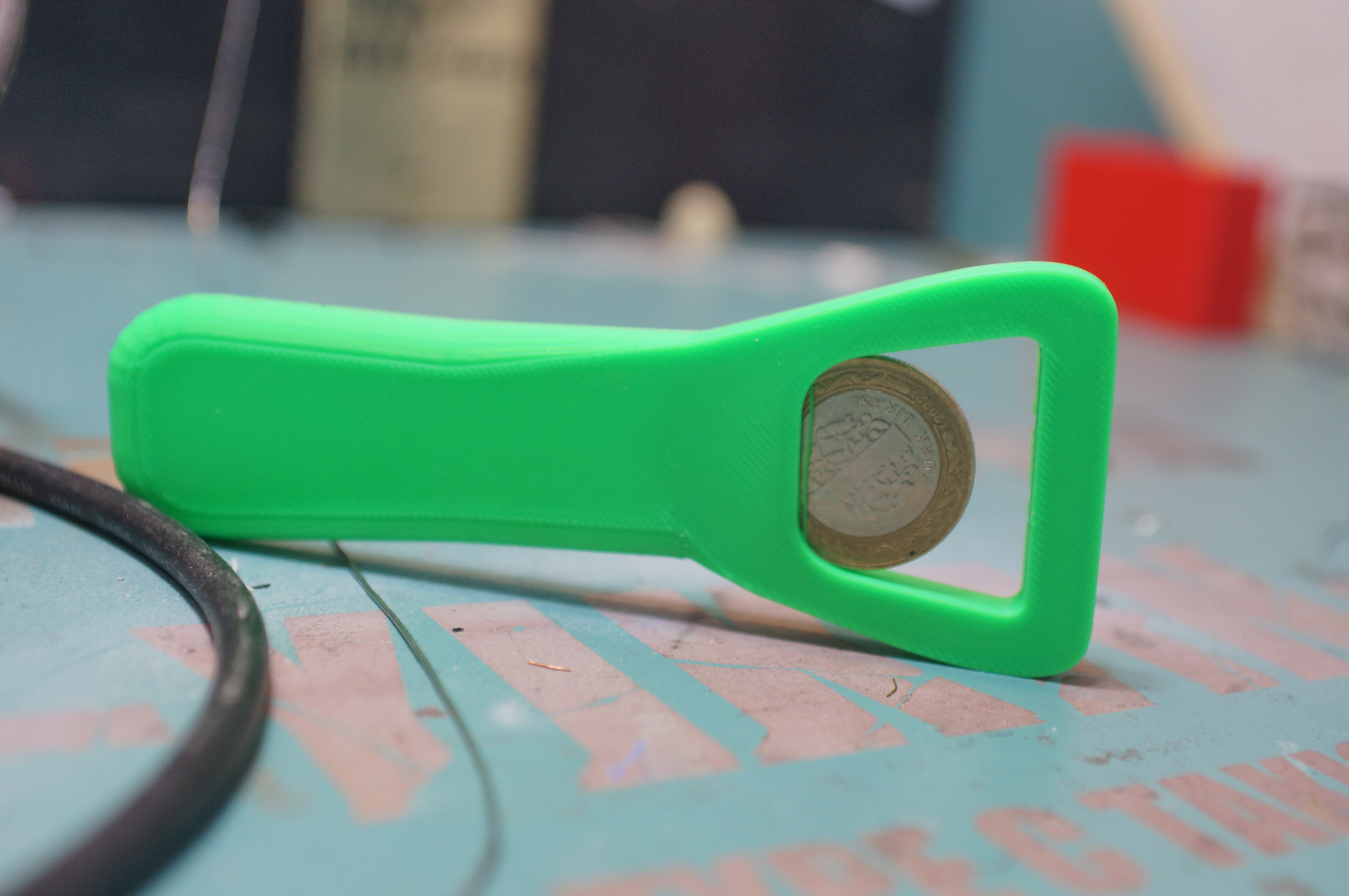 TYPE-C  1 TL Şişe Açacağı. (1 Turkish Lira Bottle Opener.)