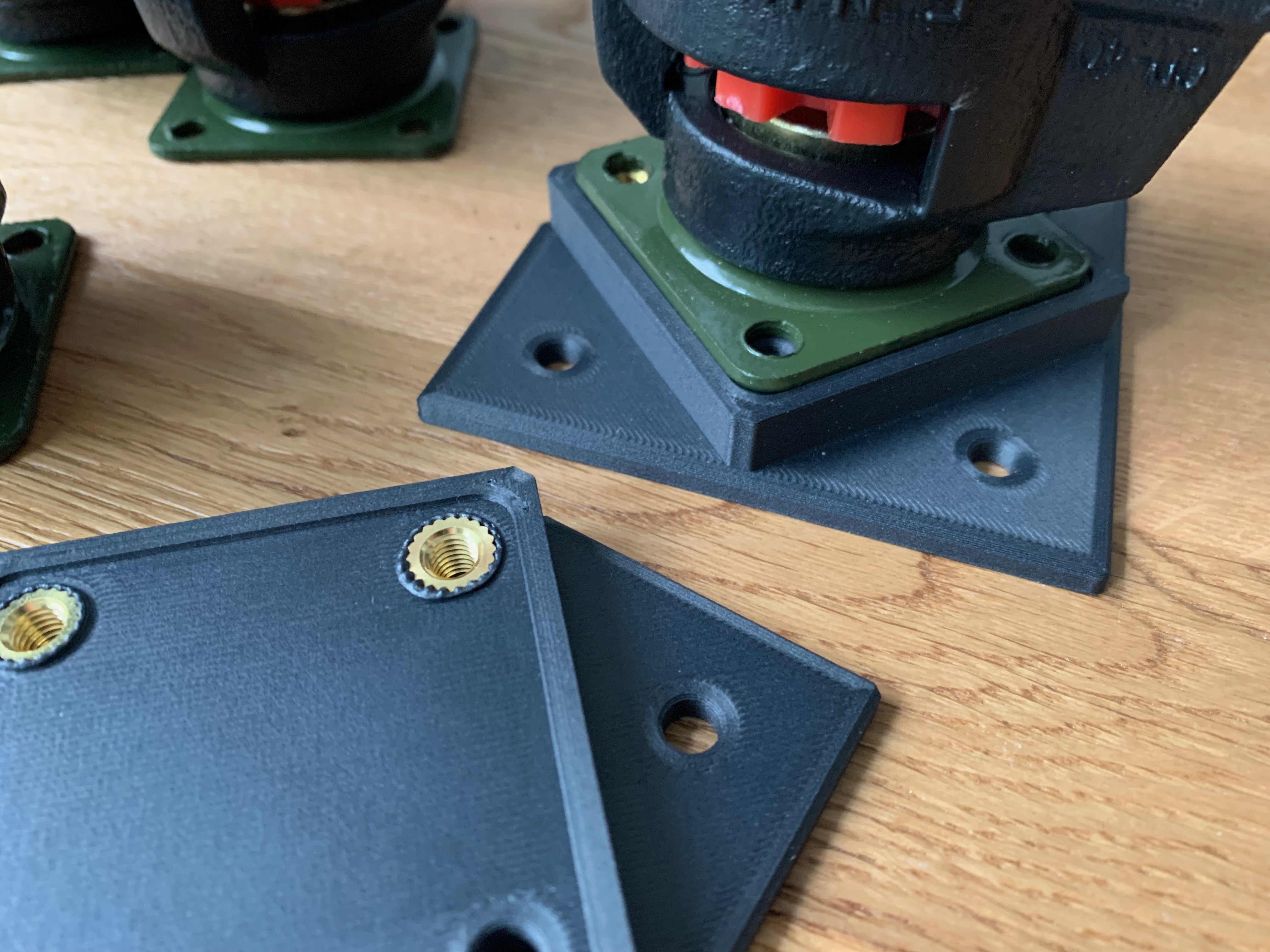 RatRig VCore3 Roller Caster Plates