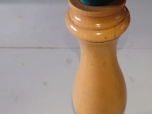 Peugeot Pepper Mill Filler Helper