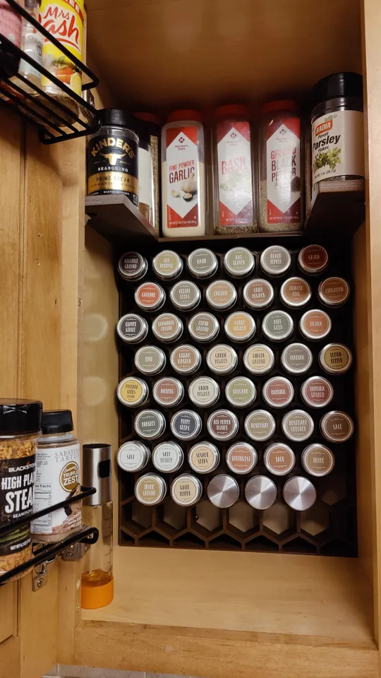 Honeycomb Spice Rack by hoffdad Download free STL model