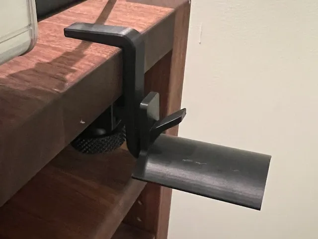 Yet Another (Larger) Headphone Hanger
