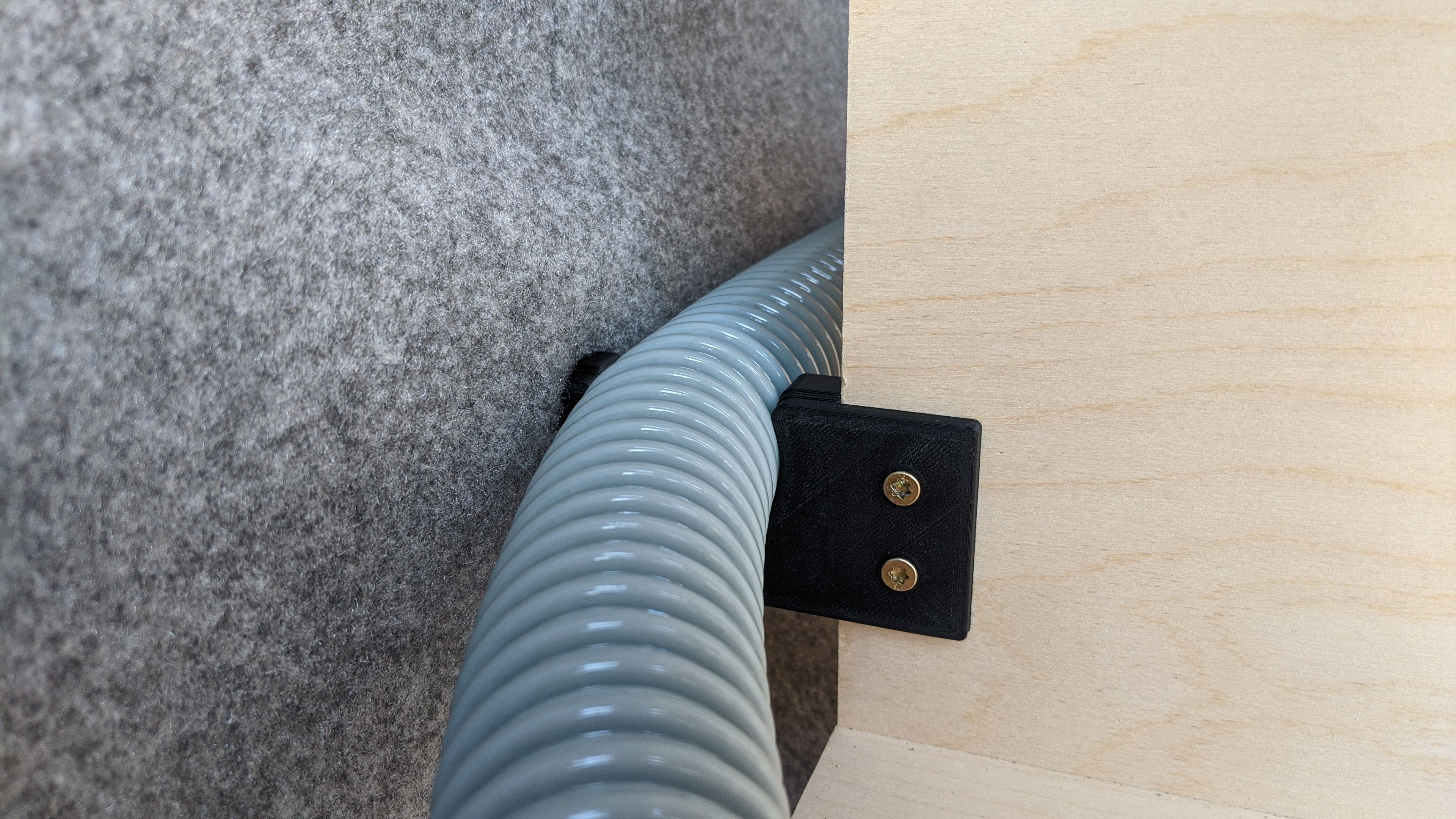 Holder for freshwater hose 40mm Camper