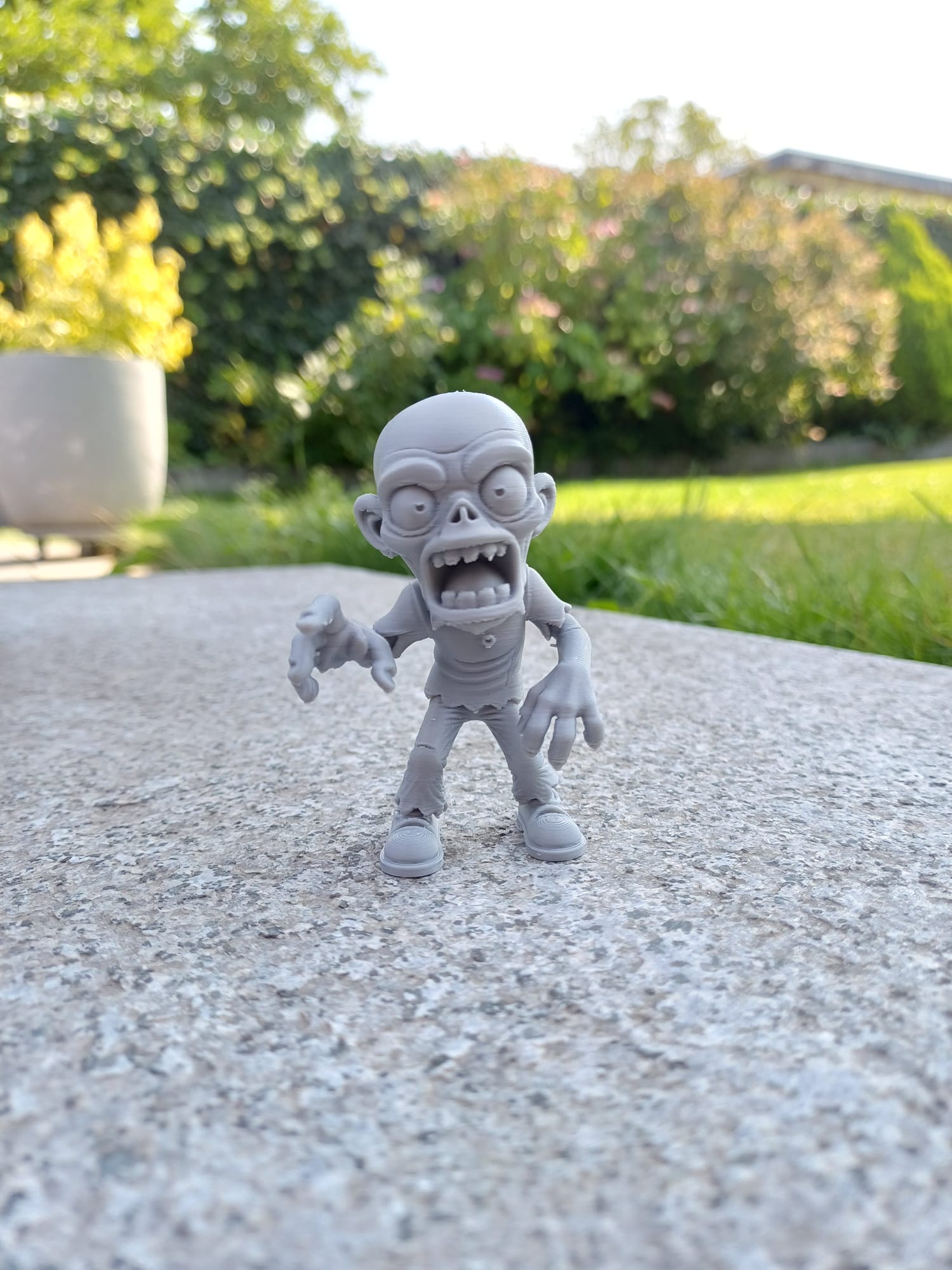 Shambling Zombie — Cartoon Halloween Mini
