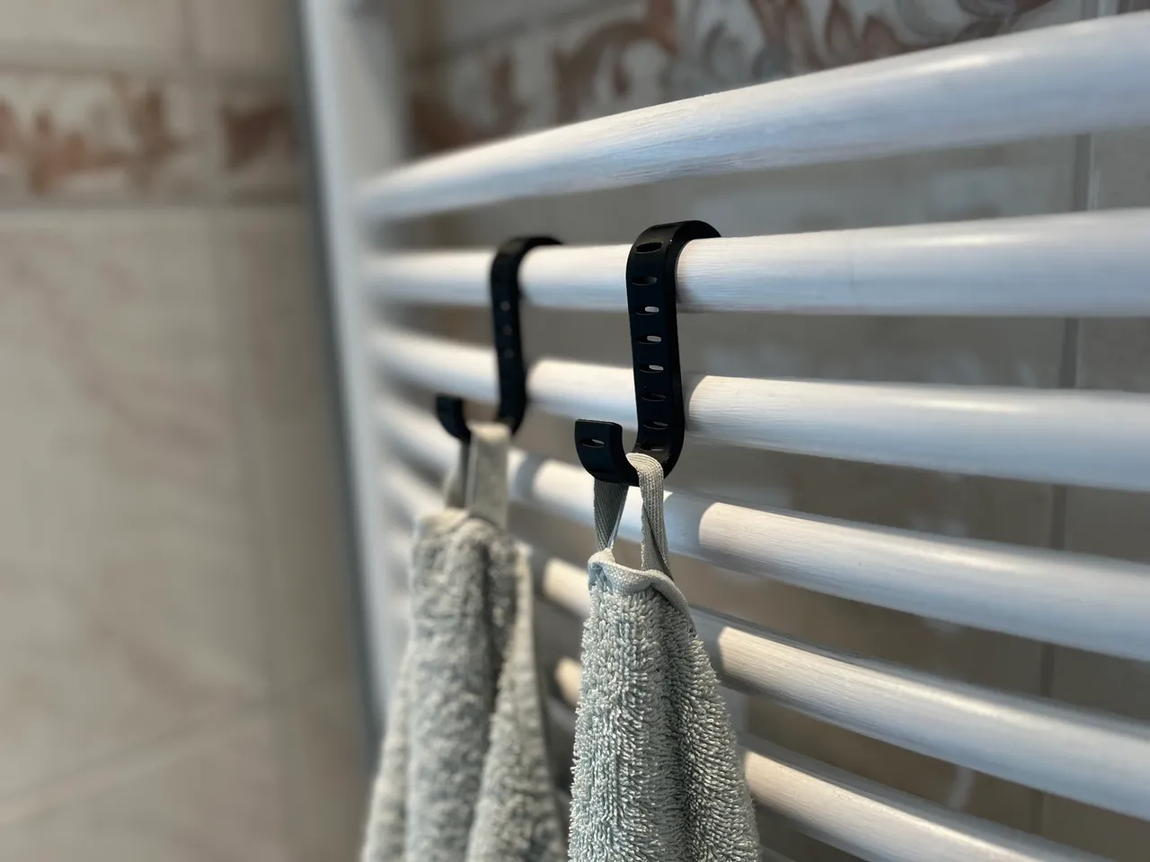 Simple radiator towel hook by Techro3D | Download free STL model ...
