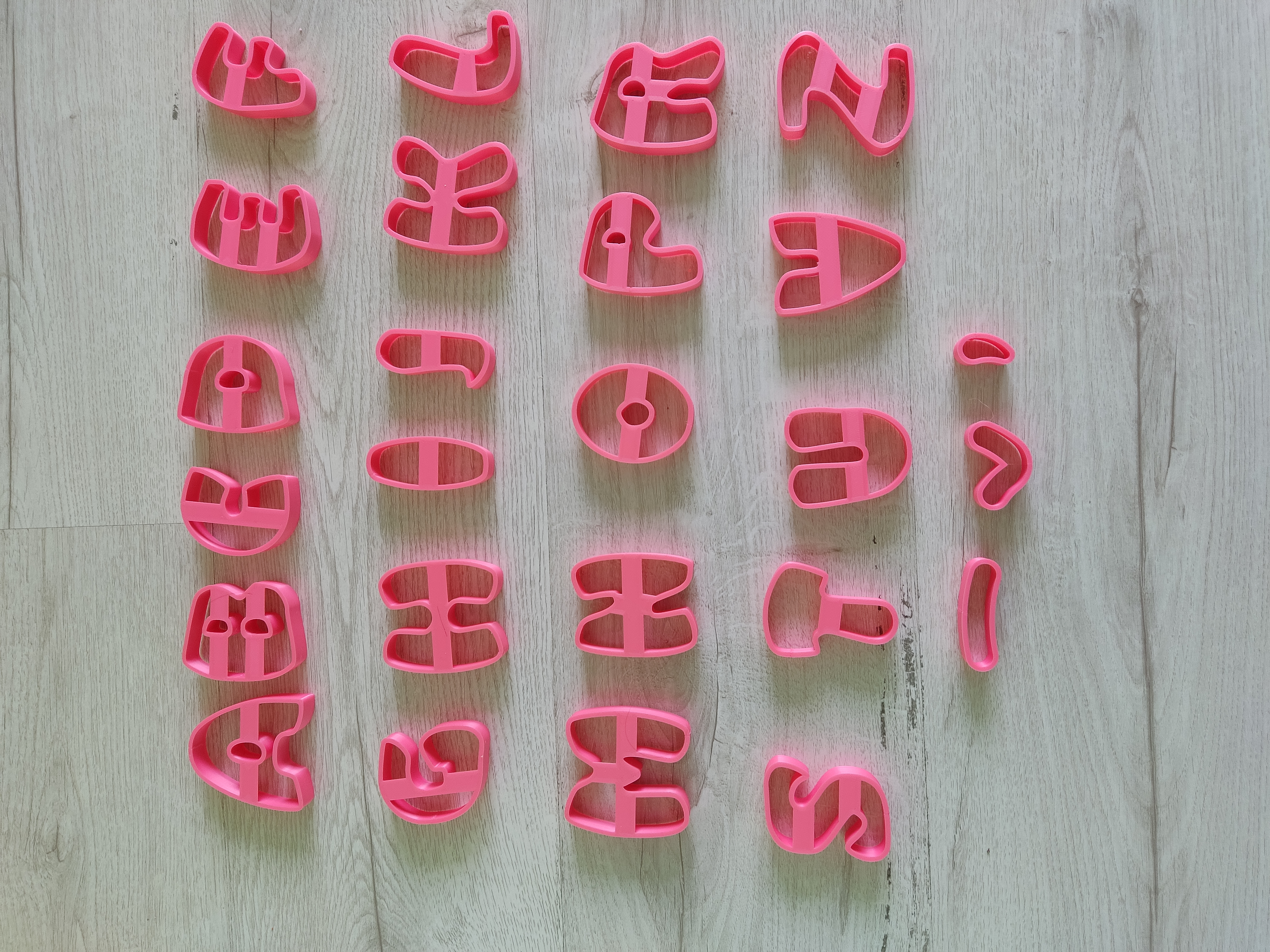 Bubble font style letter cookie cutter