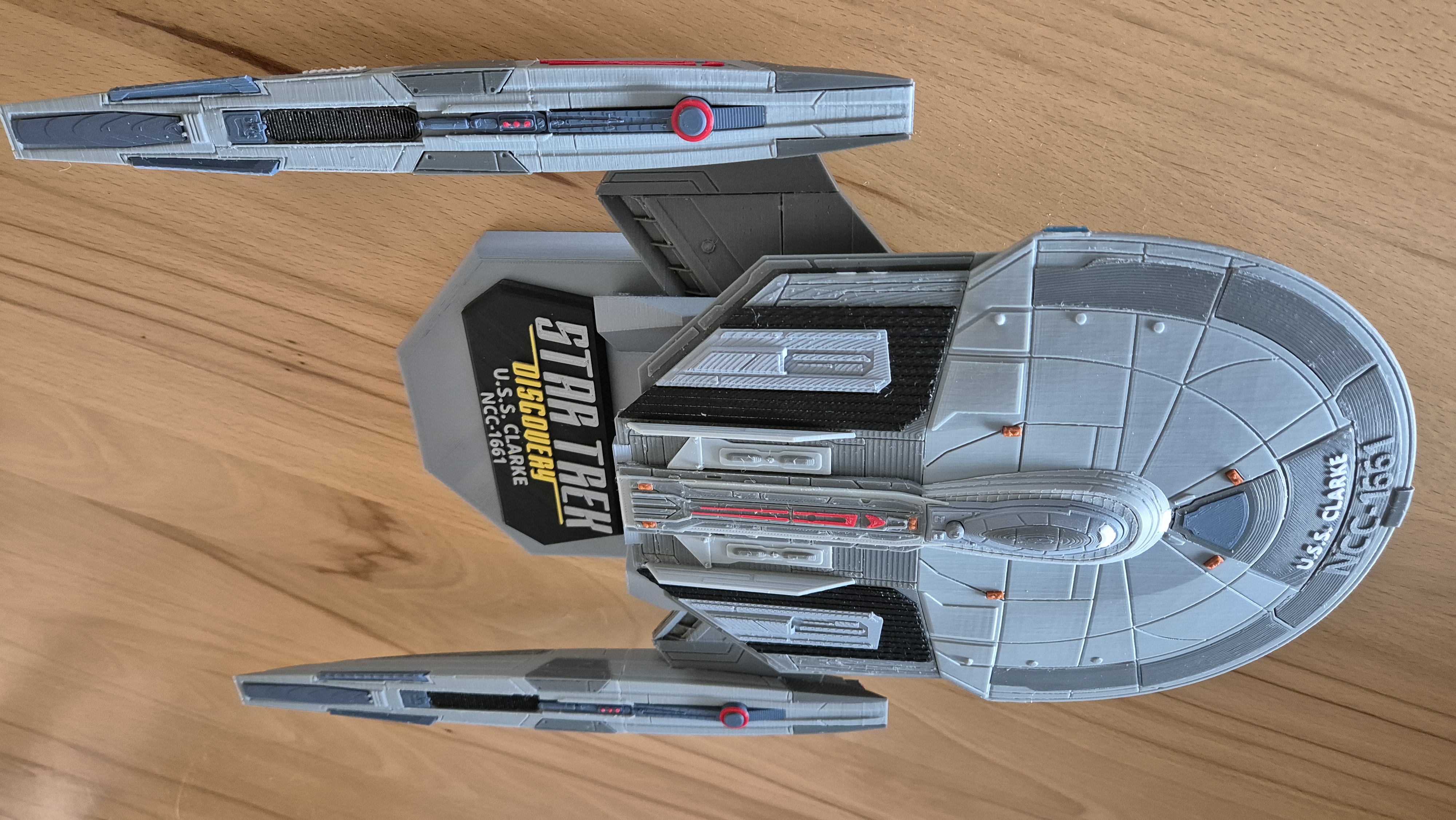 Star Trek Ship U.S.S. CLARKE