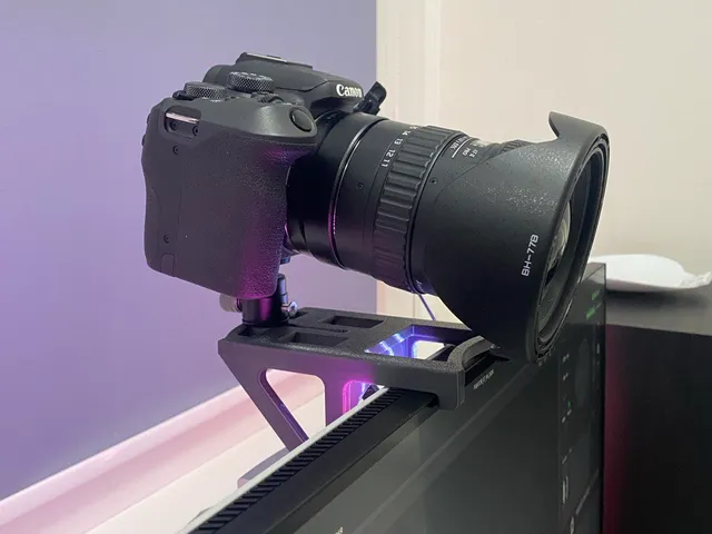 Monitor camera mount (as webcam)