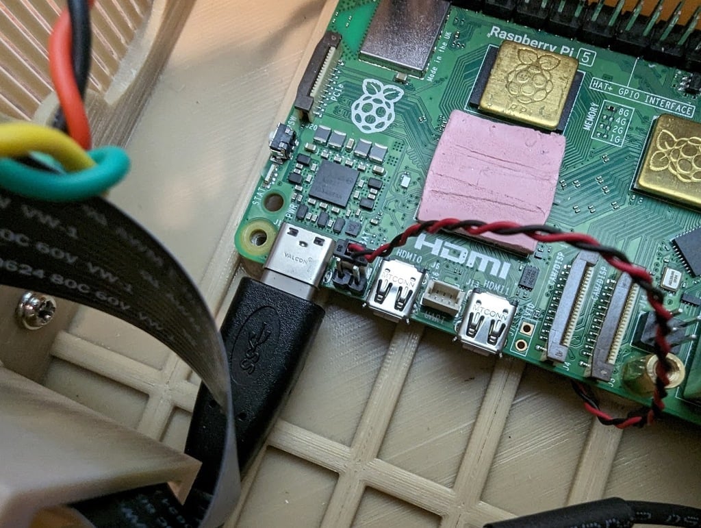 Raspberry Pi 5 case - Retro tower desktop by Xavior93 | Download free ...