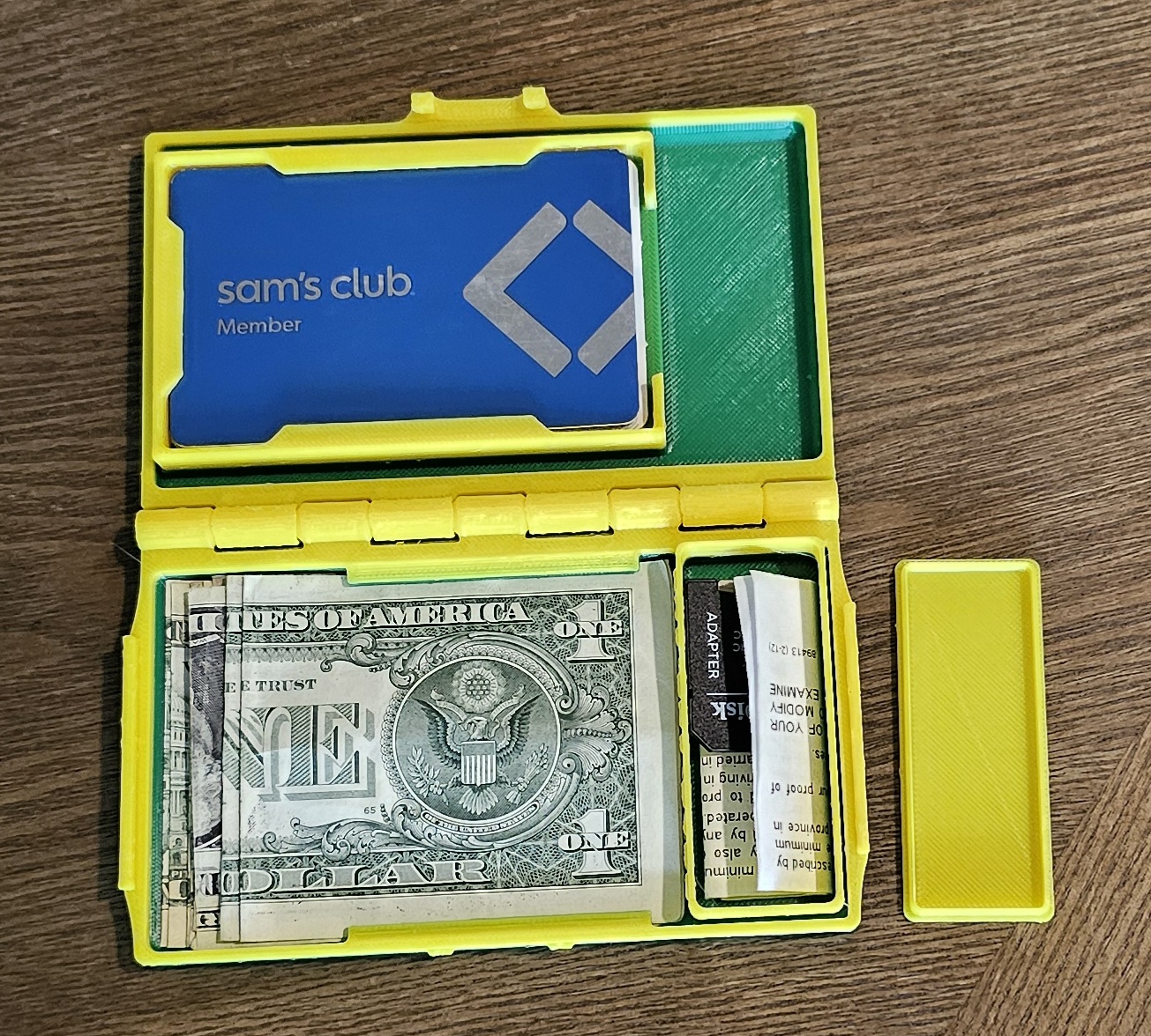 Memory Cards, ID, Cash, Credit Wallet (print in place) hinged [ well organized storage space ]
