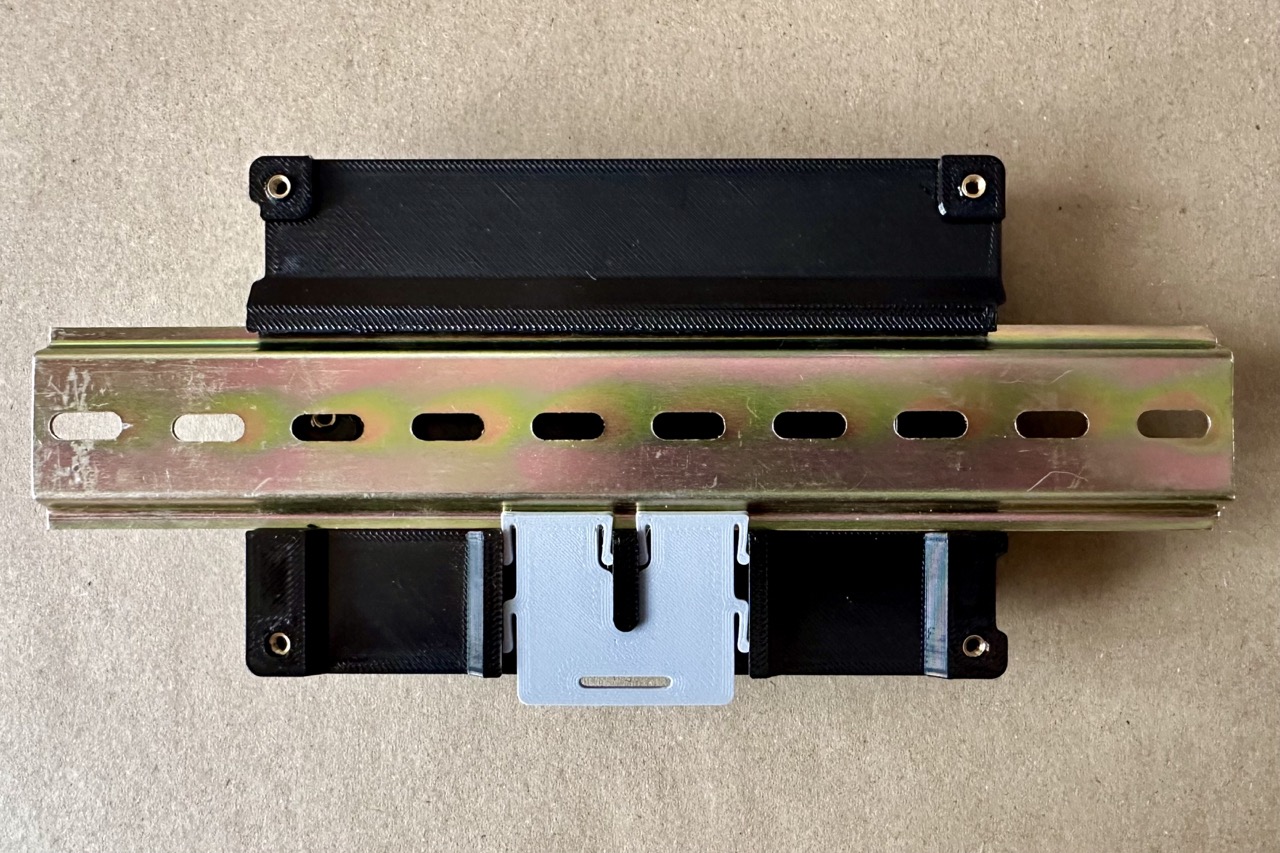 DIN mount for 6x CNC Controller for FluidNC by mttcx | Download free ...