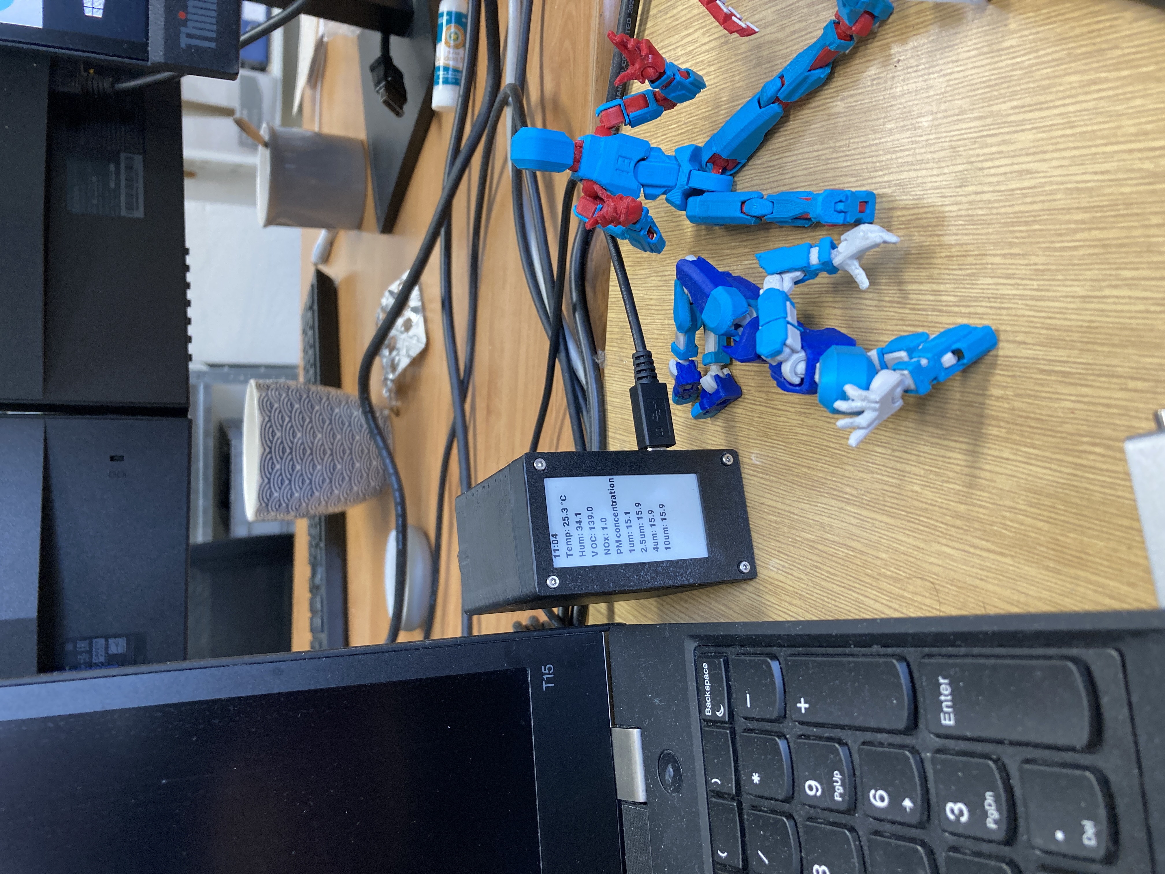 Desktop air quality sensor