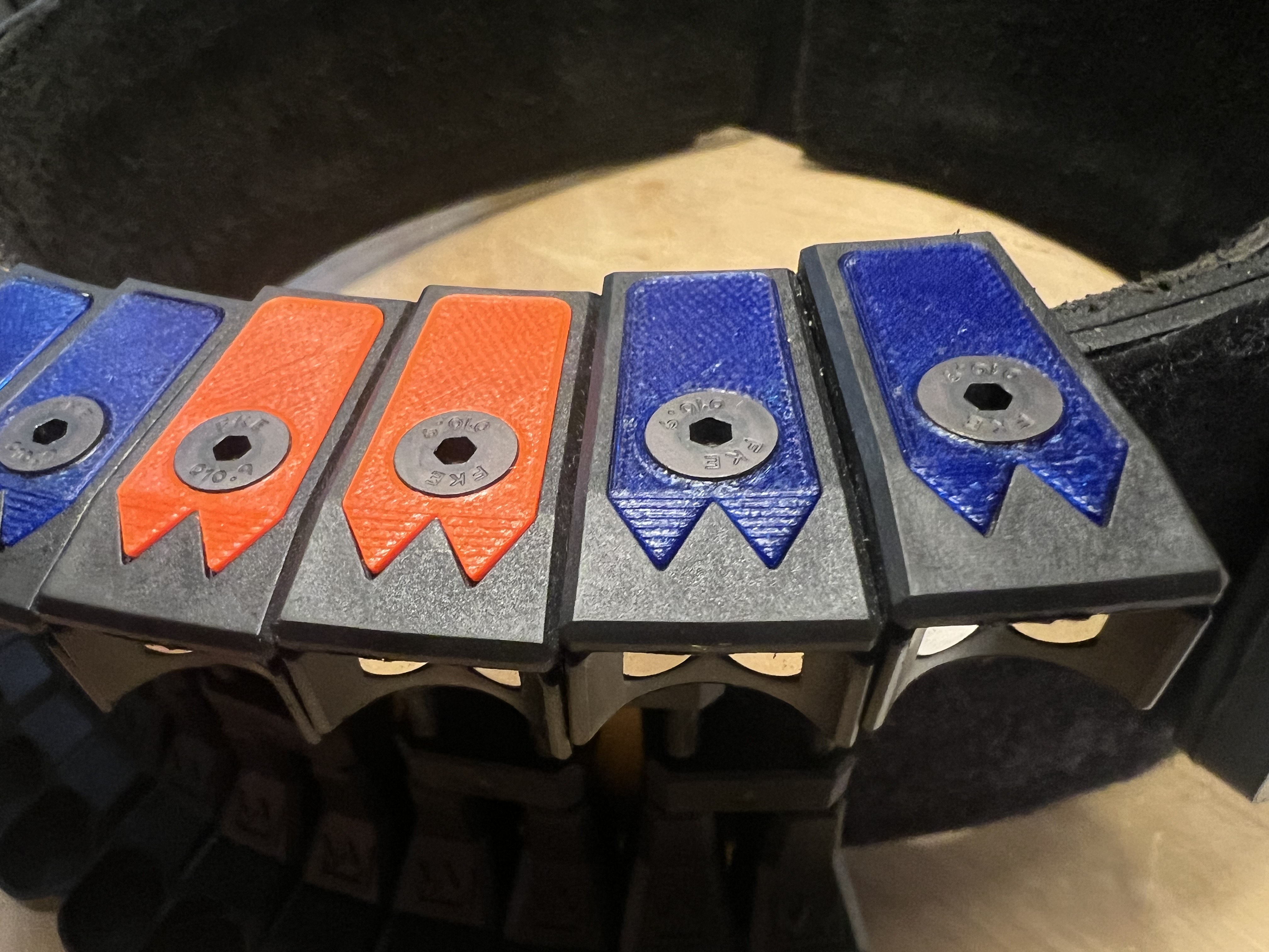 King competition tag