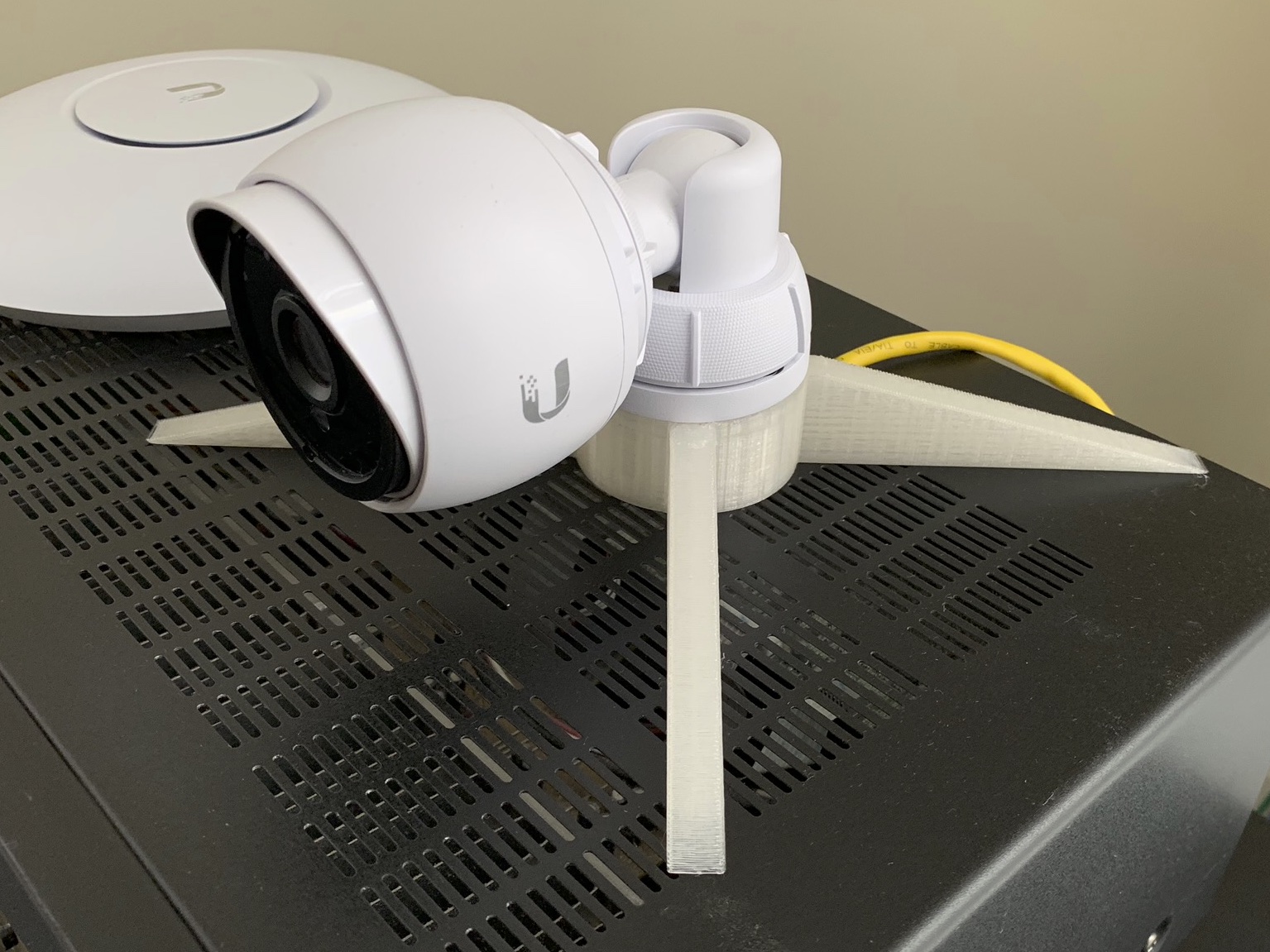 Portable Mount for Unifi G3 Camera