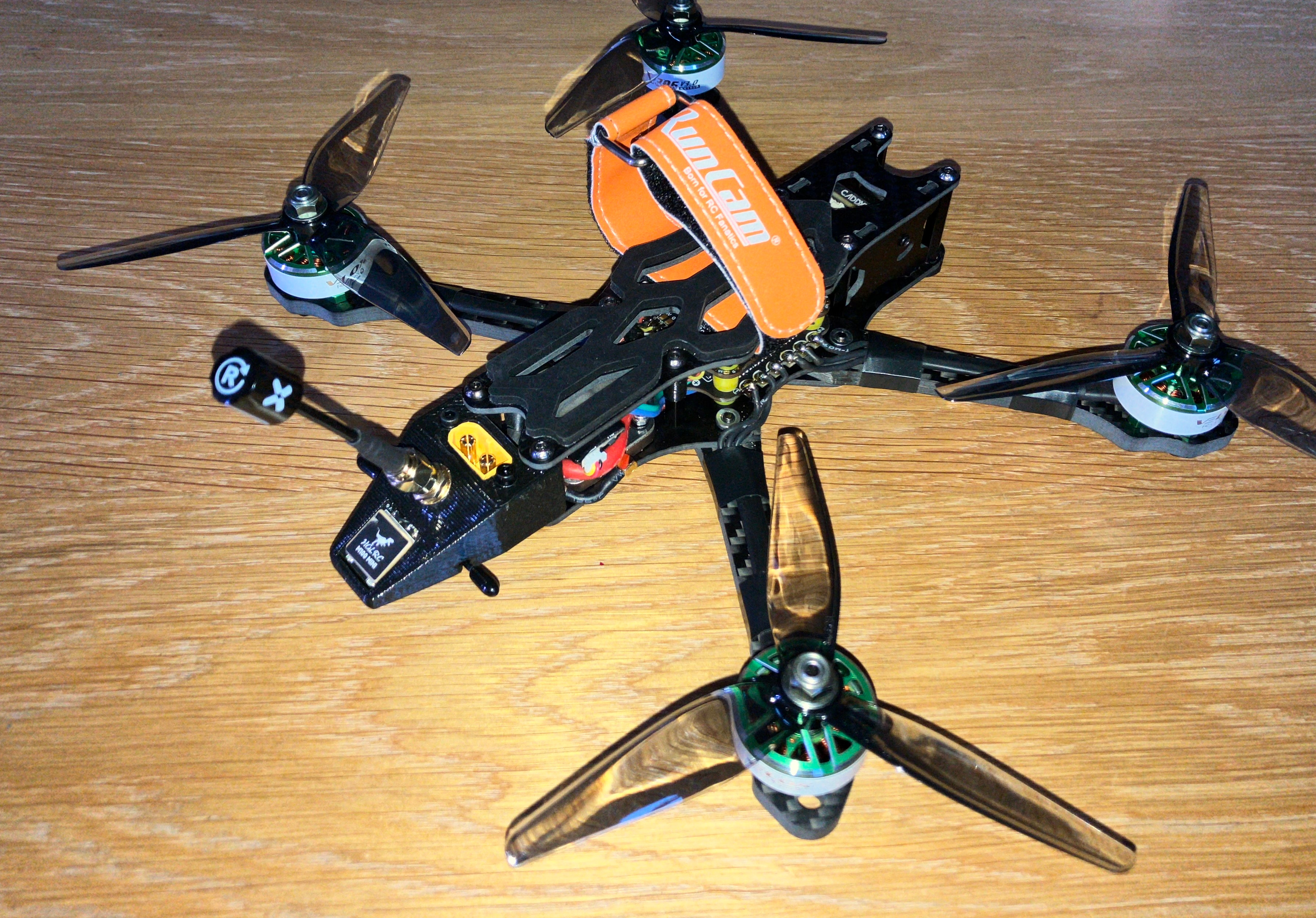GPS and antenna mount for FPV drone (optional XT60e)