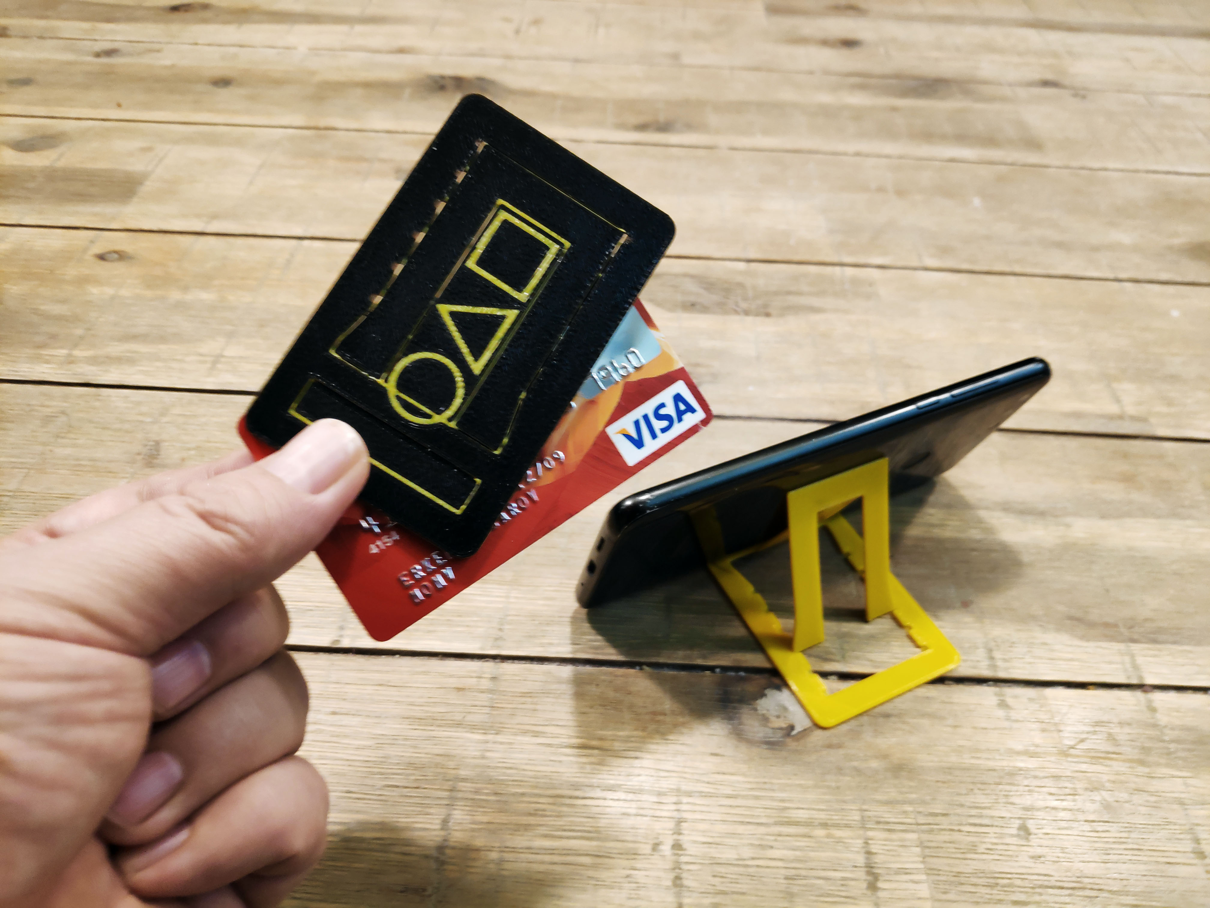 Ultra-thin (1.5mm) credit card-sized phone stand