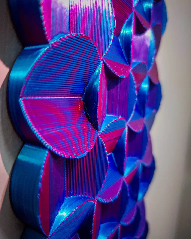A stunning wall display for offices and home by Modulexe3D | Download ...