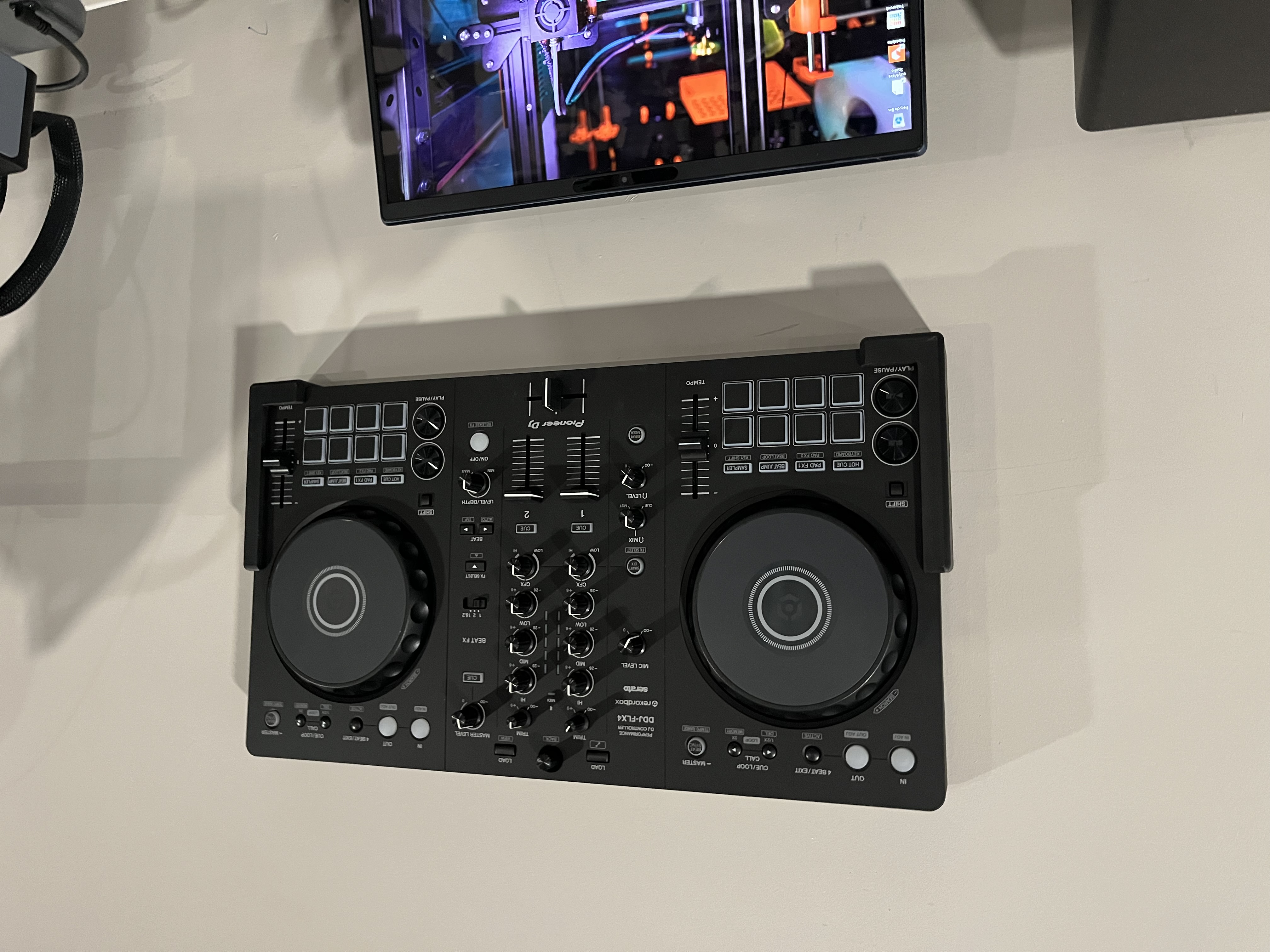 DDJ-FLX4 Wall Mount