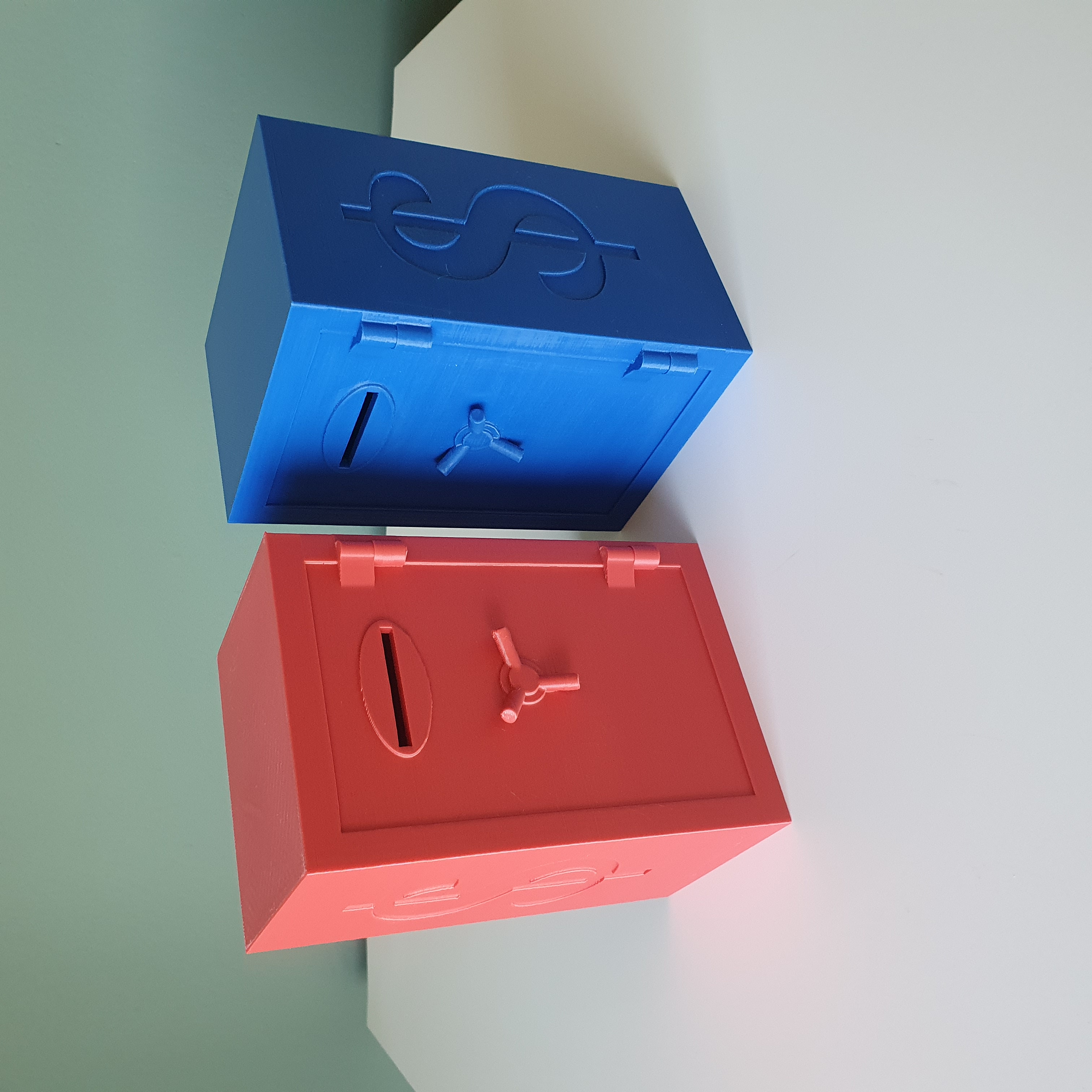 Unopenable Piggybank 'Safe' 3D model