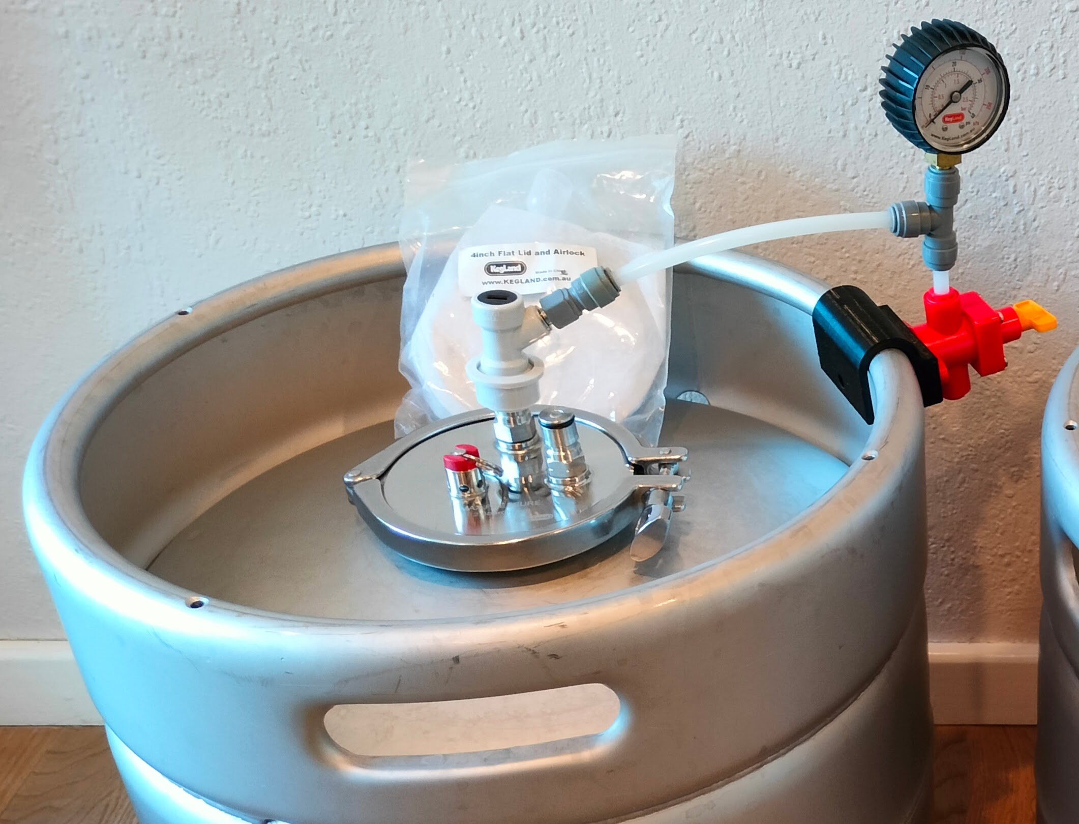 Kegmenter blowtie mount