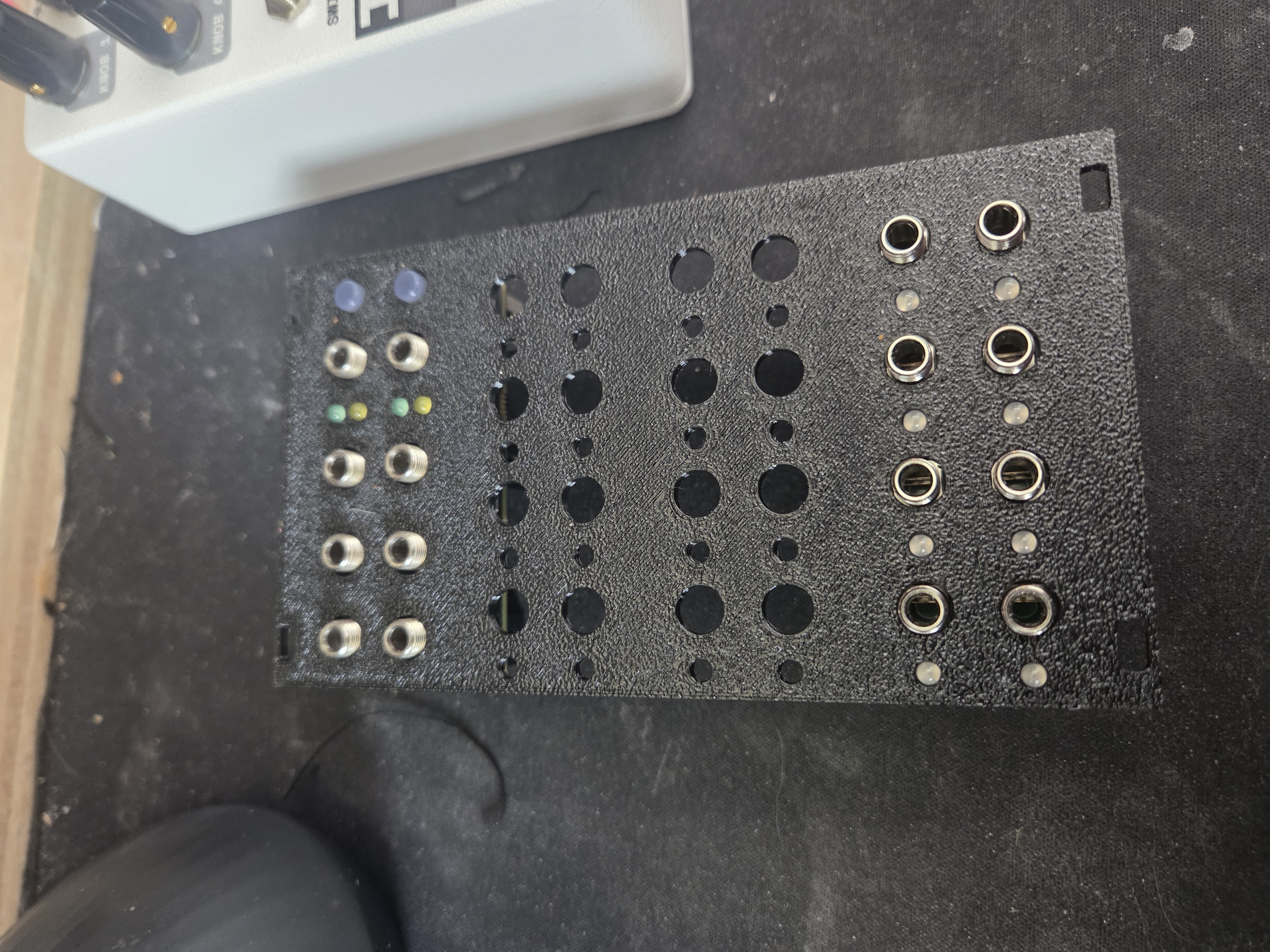 Intellijel MIDI 1U and CVx to 3U Faceplate