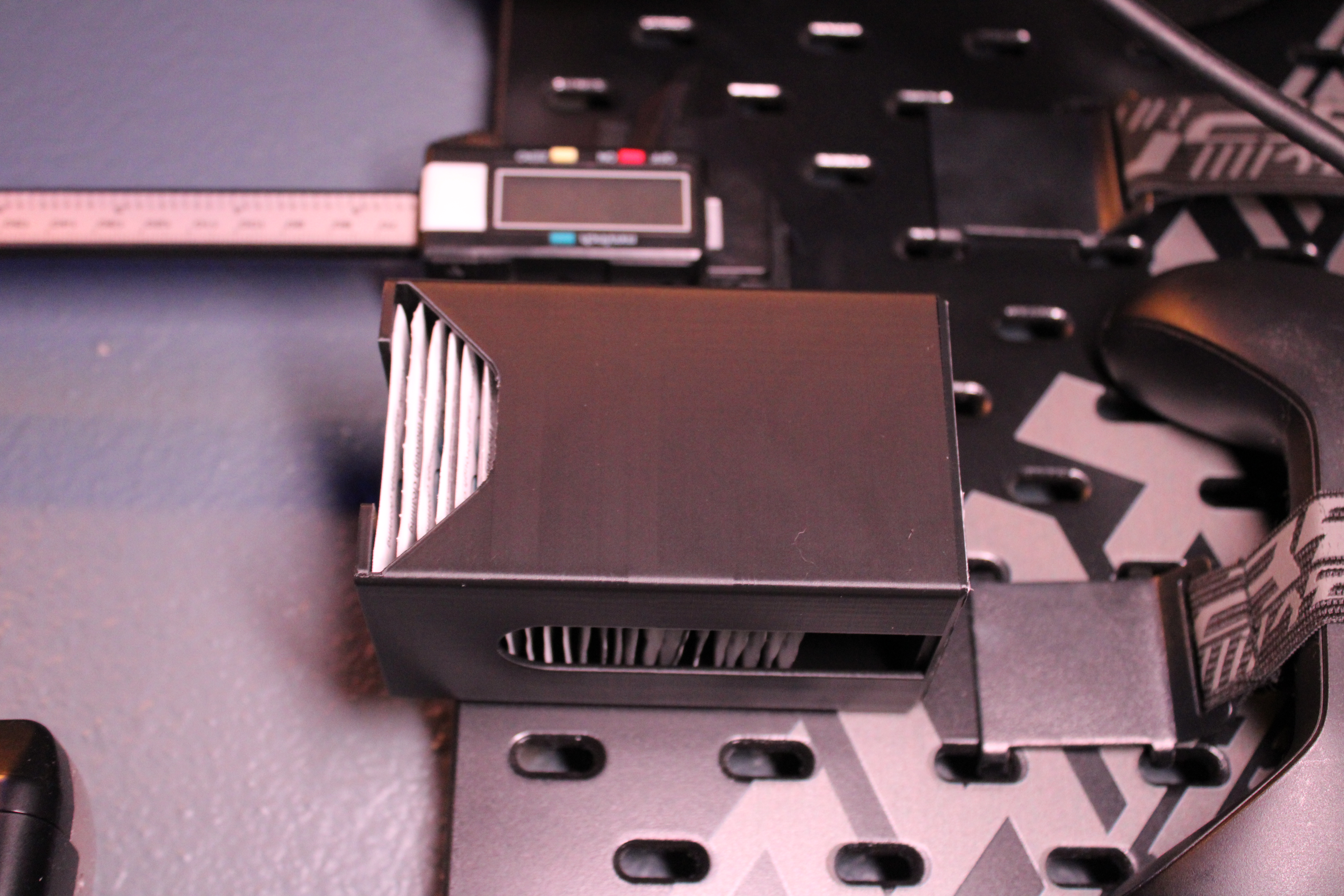 Zeiss Lens Wipe Holder/Dispenser SKADIS