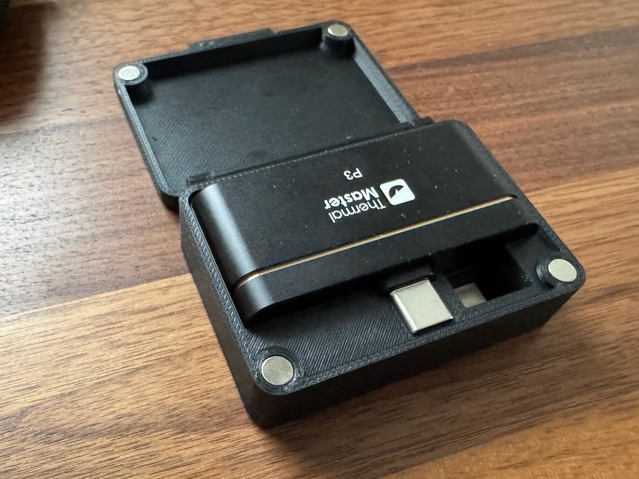 ThermalMaster P3 compact storage box