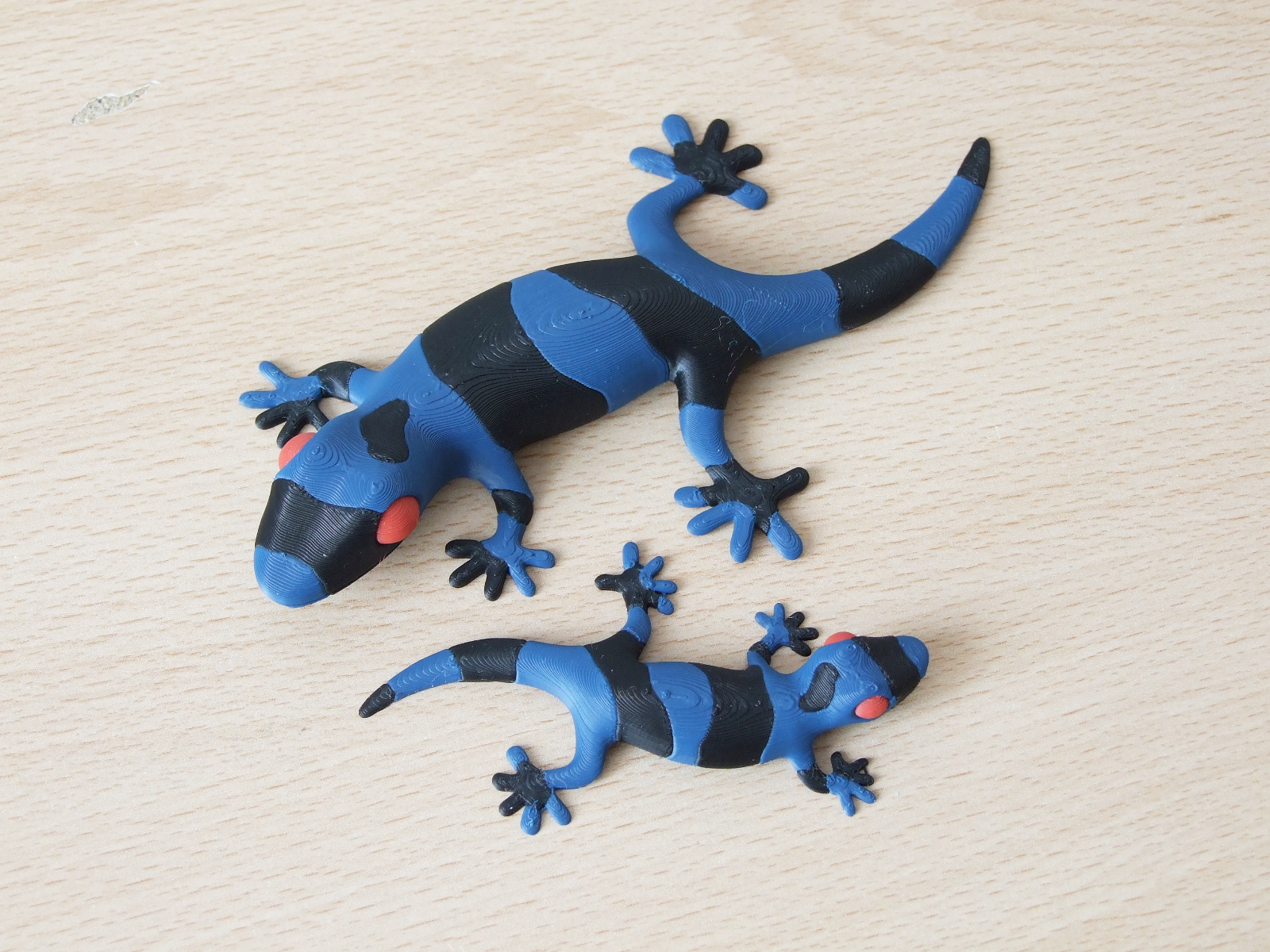 Miniatura 2 do modelo 3D Striped lizard (multi-material)