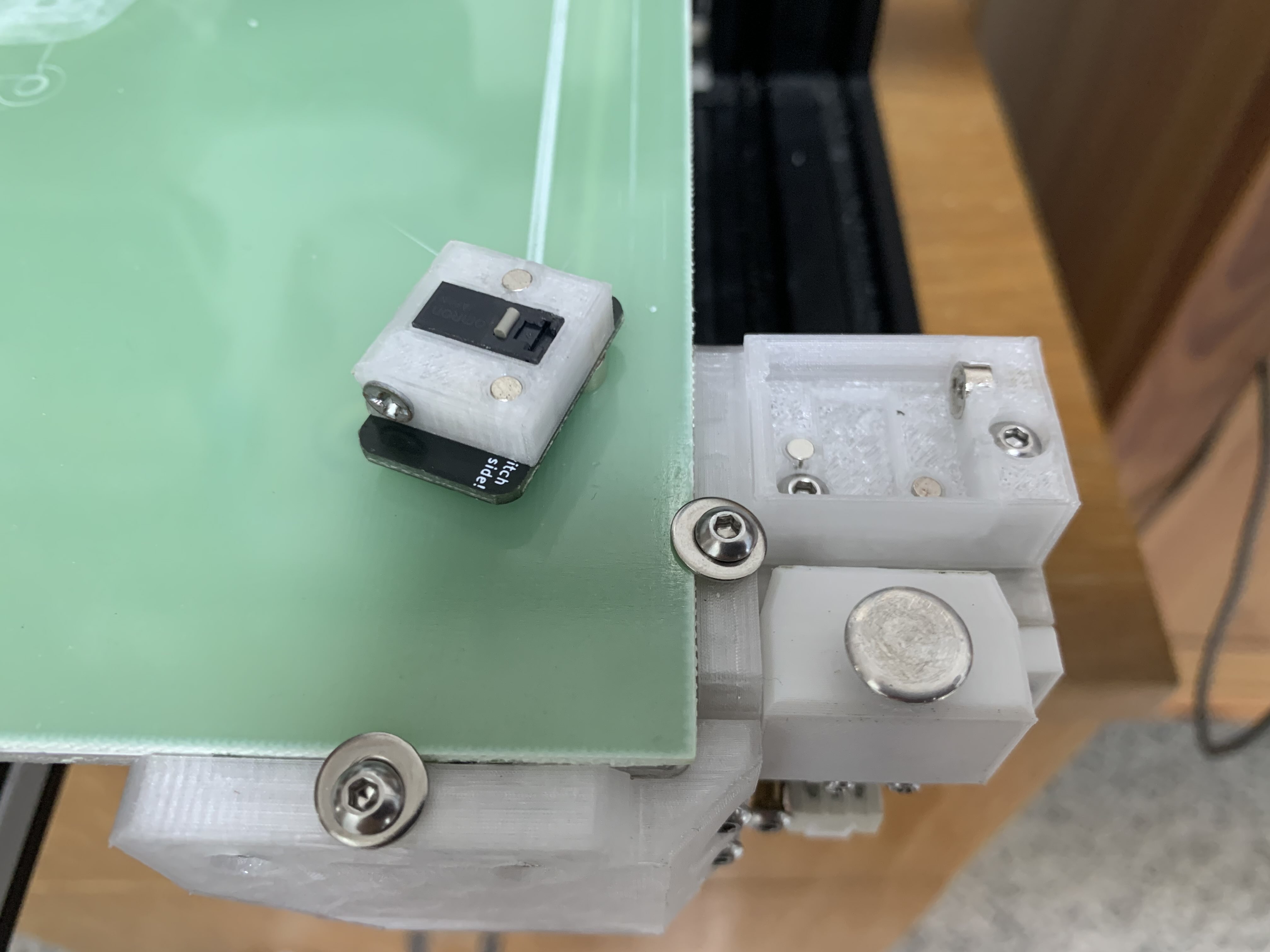 Combined Sexbolt and Klicky probe mount for Ender style beds by ...