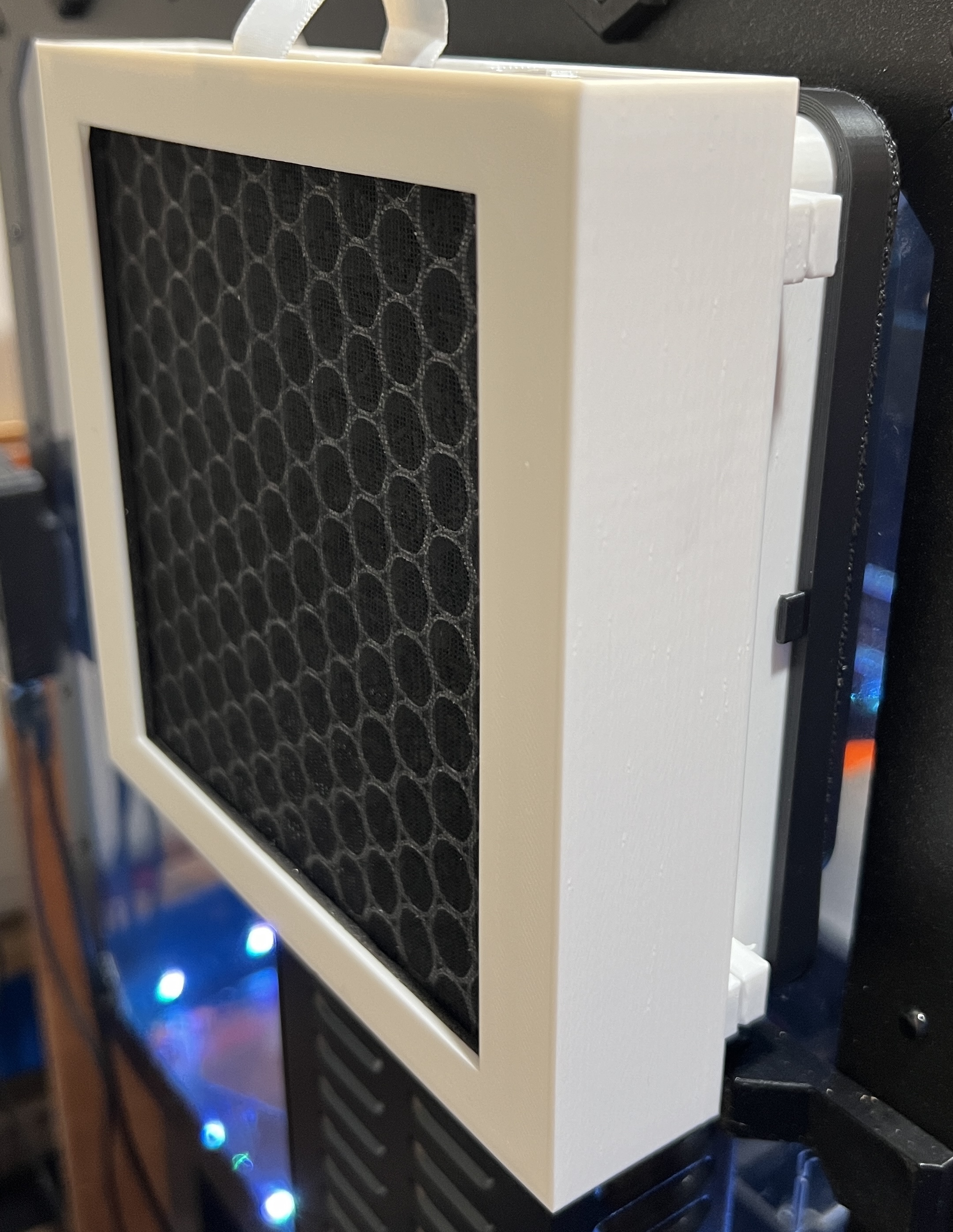 DIY Prusa Enclosure Filtered Exhaust by DaveChevalier | Download free