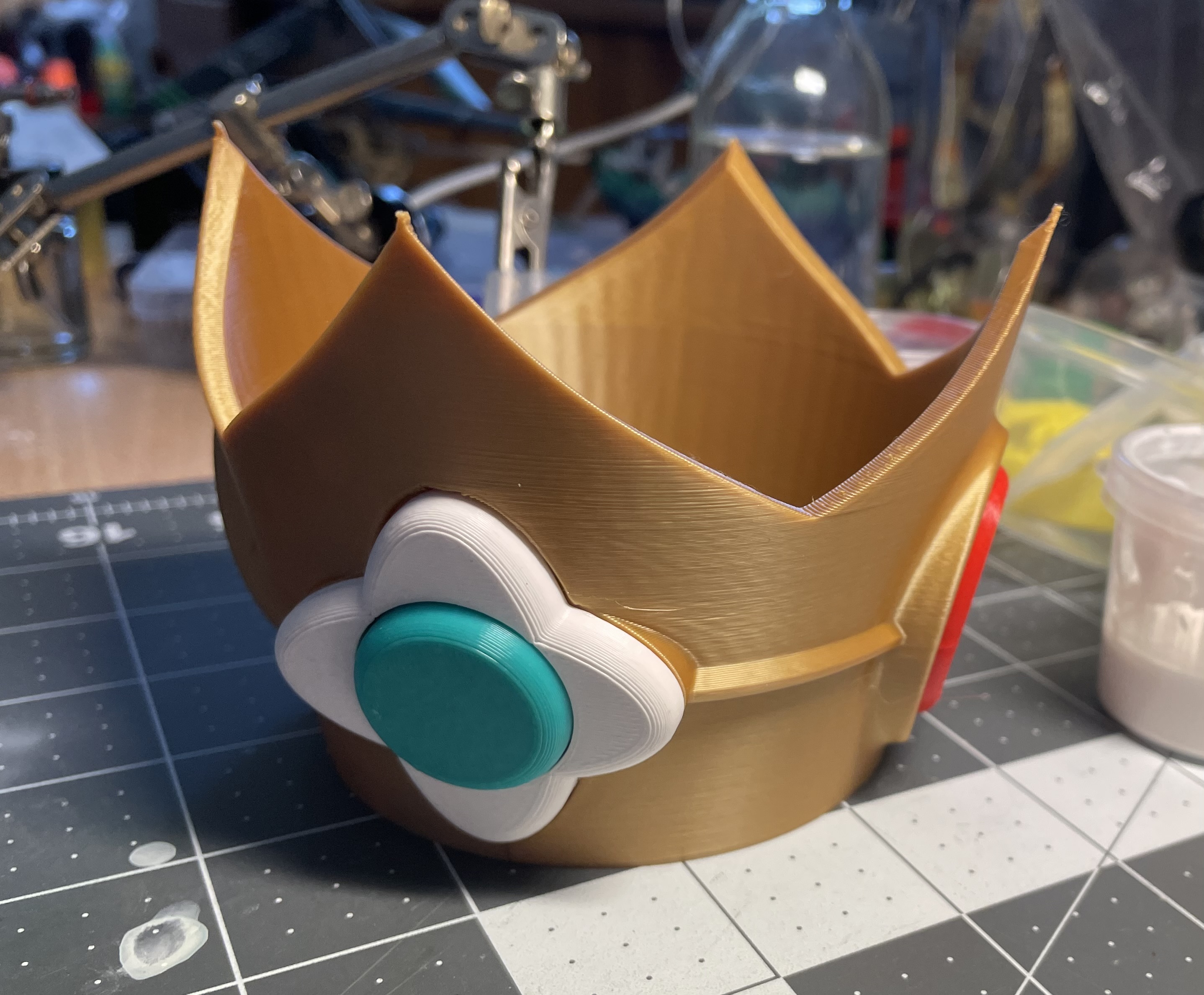 Princess Daisy Tiara Costume 3D model thumbnail