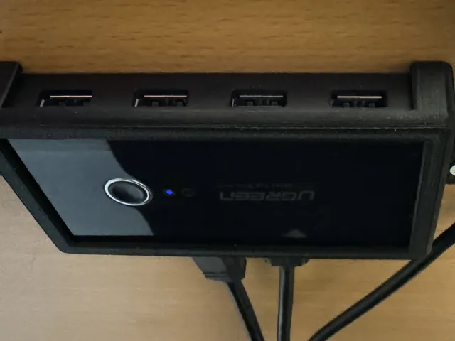 UGREEN Usb Switch Desk Mount