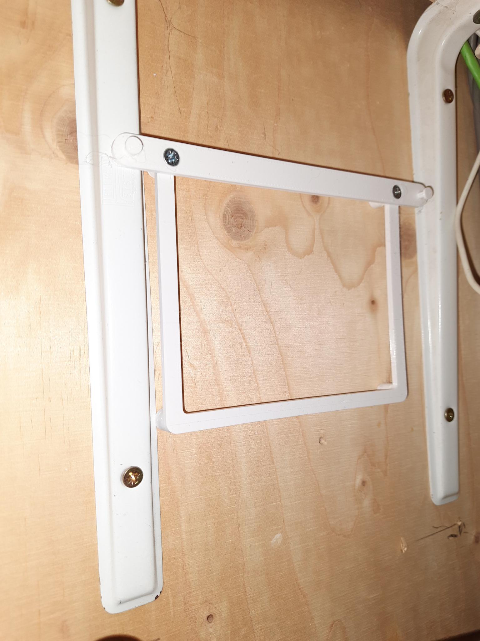 customizable mount for fritzbox 5530