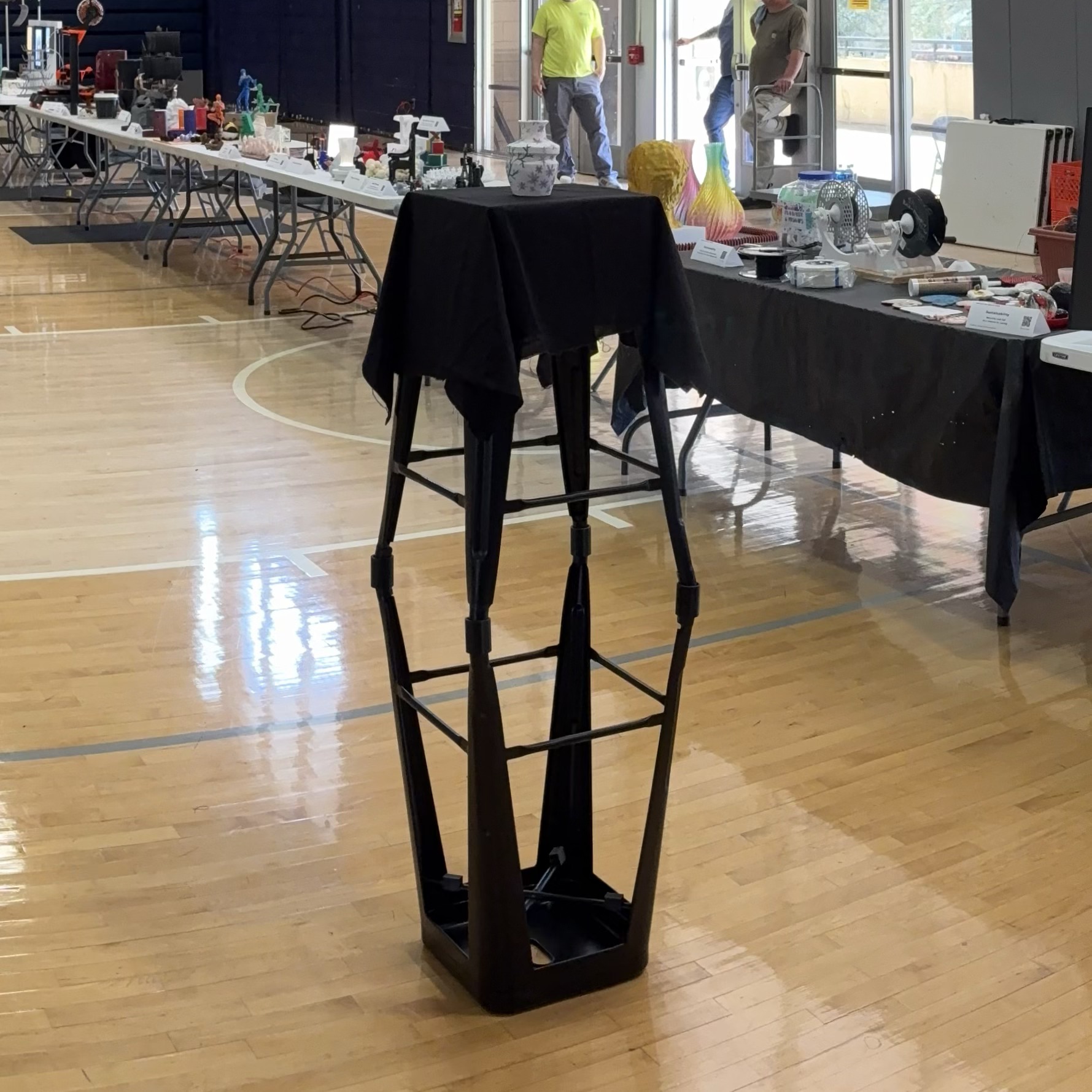 Stool leg-stacking device