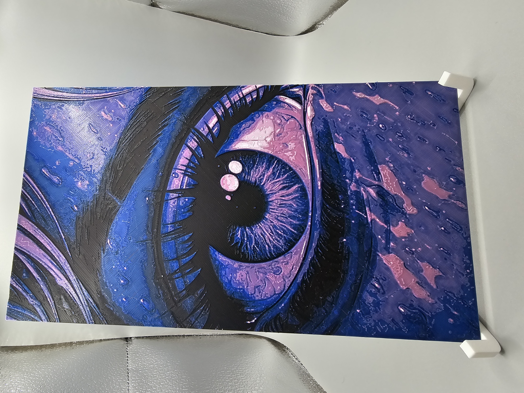 Girl's eye HueForge