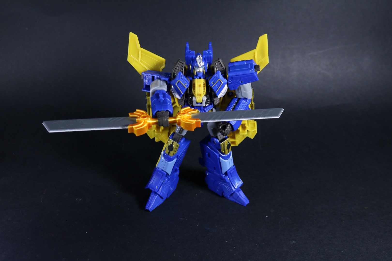 Dual Blades for Studio Series Transformers One Sentinel Prime — miniatura 3