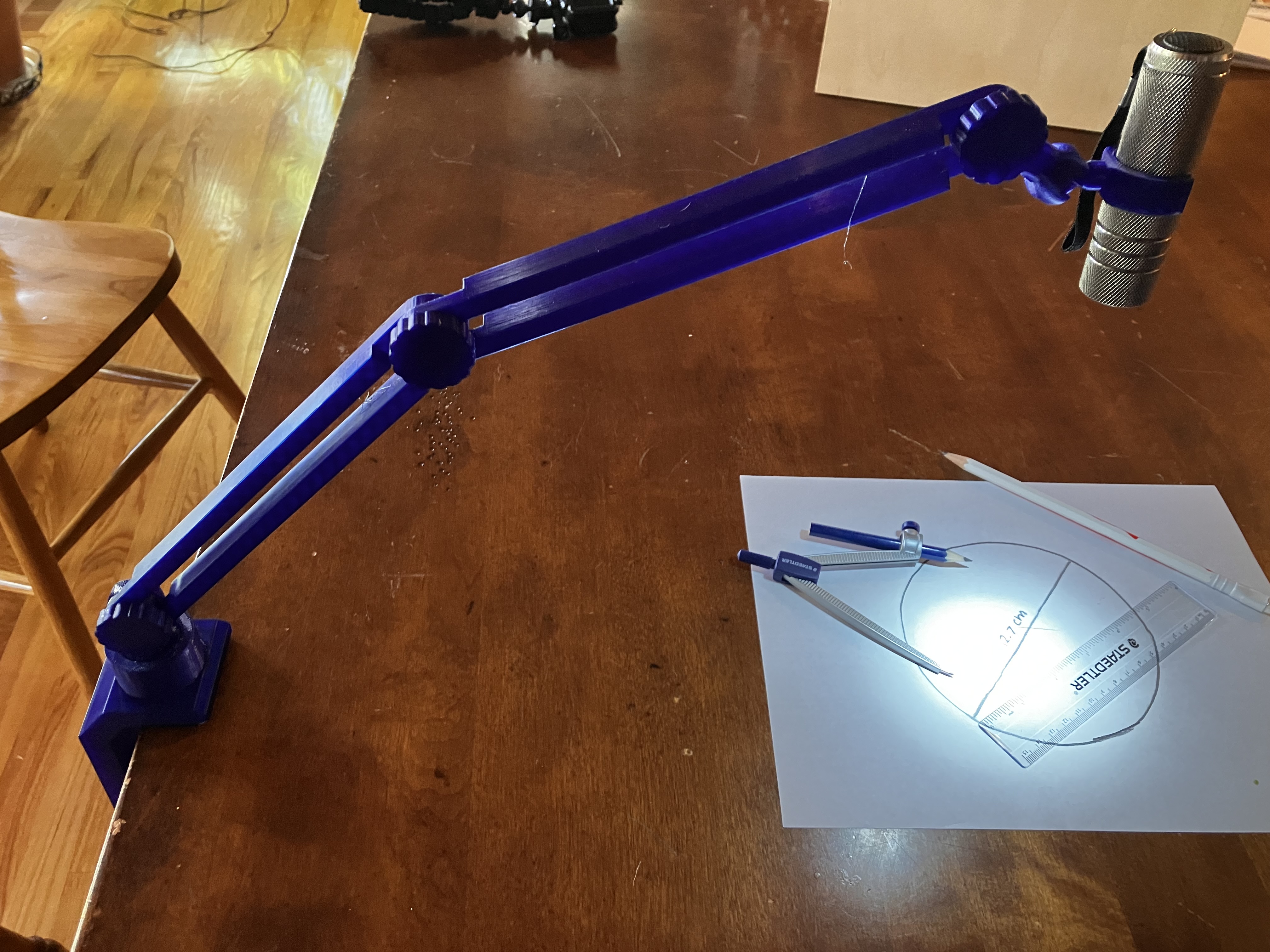 Mechanical arm stand