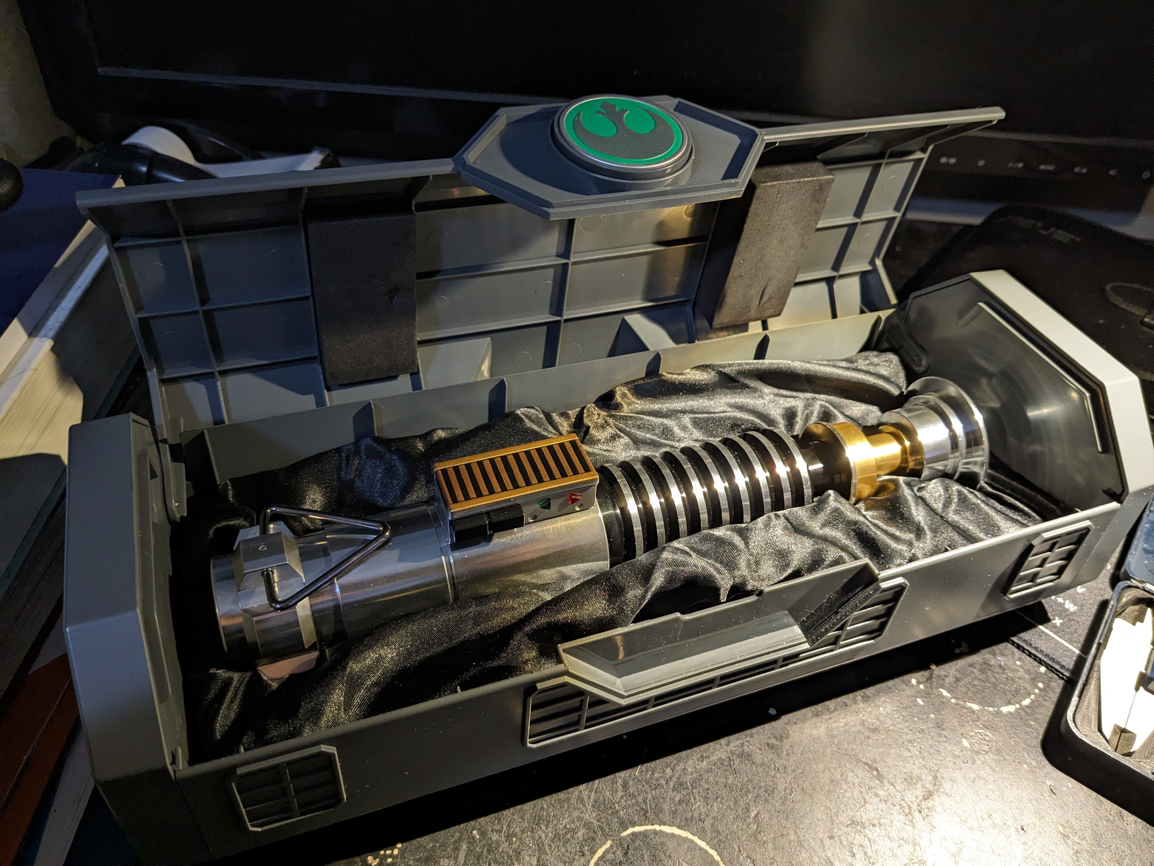 Replacement Tray for the Galaxy's Edge Luke's Return of the Jedi Legacy Lightsaber Case. — miniatura 2