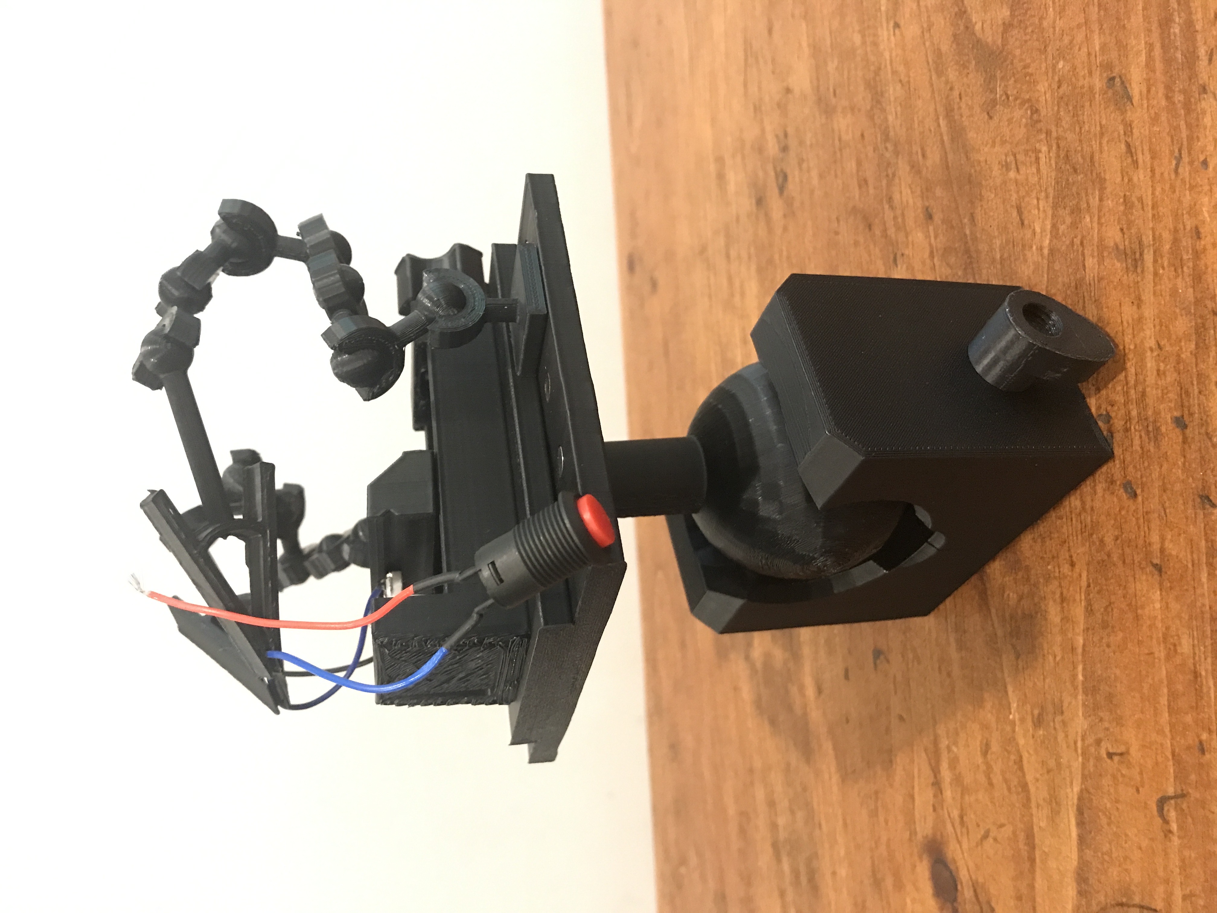 Adaptible ball vise table by xander .y Download free STL