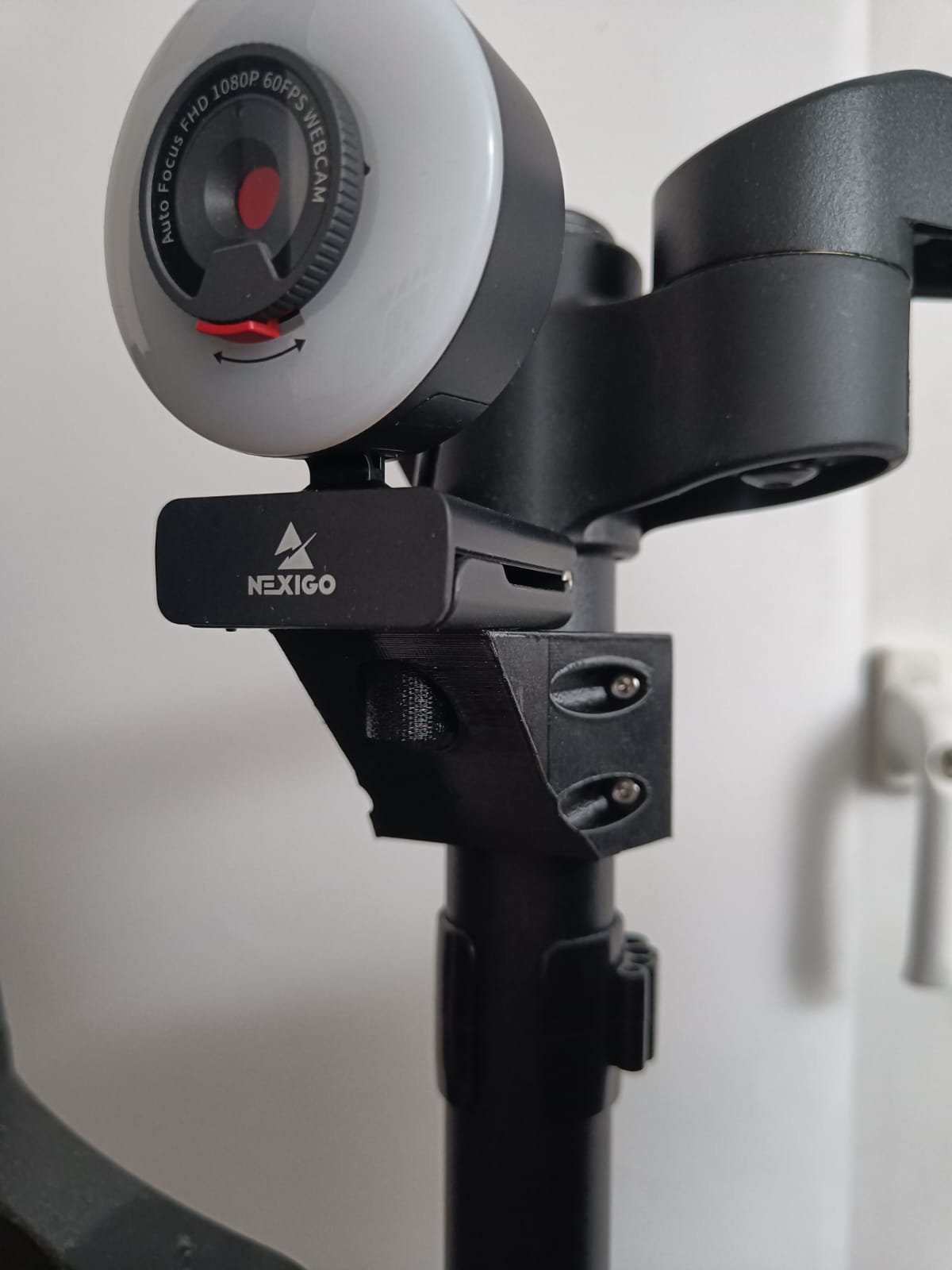 webcam pole mount by Hundehirn Download free STL model