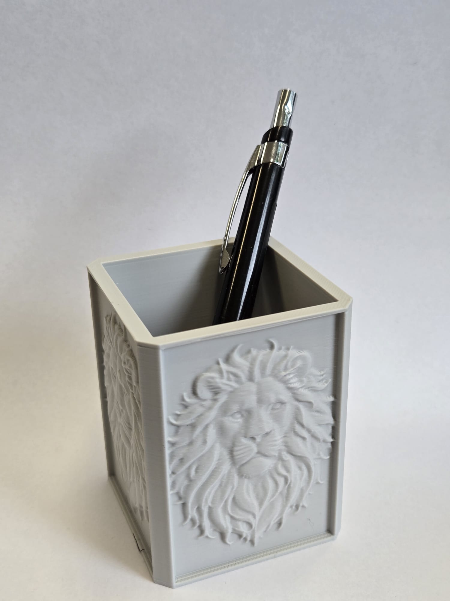 Lion Pen Cup Organizer