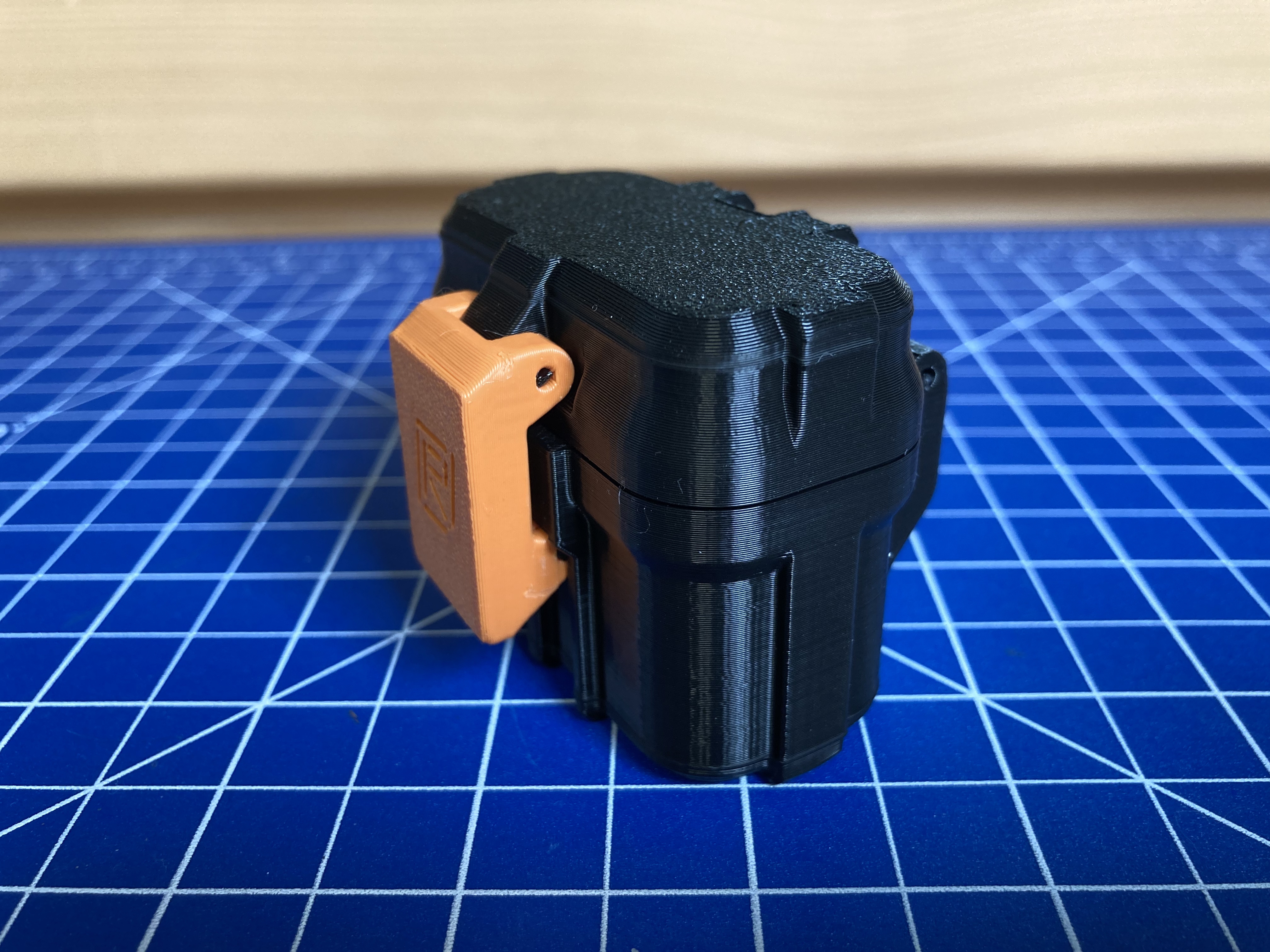 Miniatura 6 do modelo 3D Rugged Storage Box MINI (Parametric, Screwless)