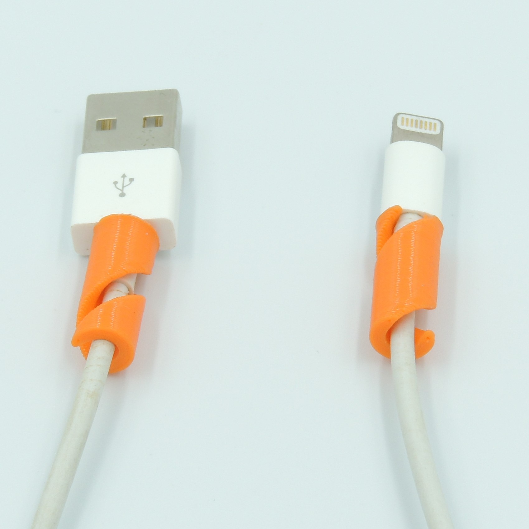 Miniatura 4 do modelo 3D iPhone Charge Cable Protector