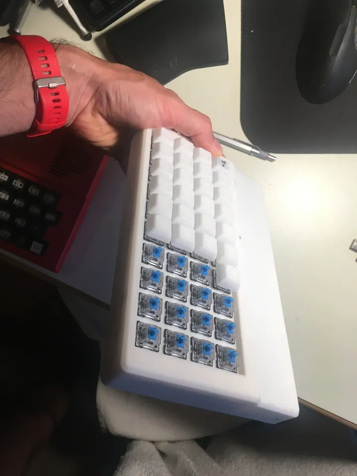 ZX-Spectrum 48k Harlequin : case + mecanical keyboard by