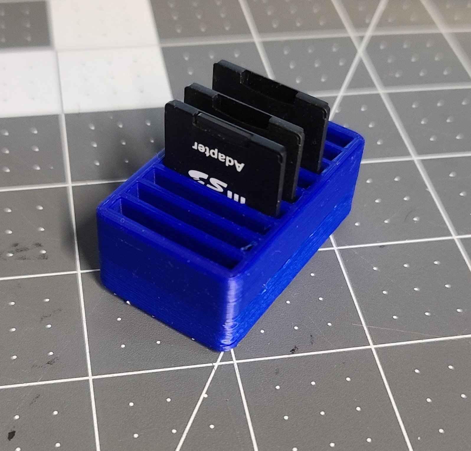 SD Card holder von WhipScream Kostenloses STLModell herunterladen