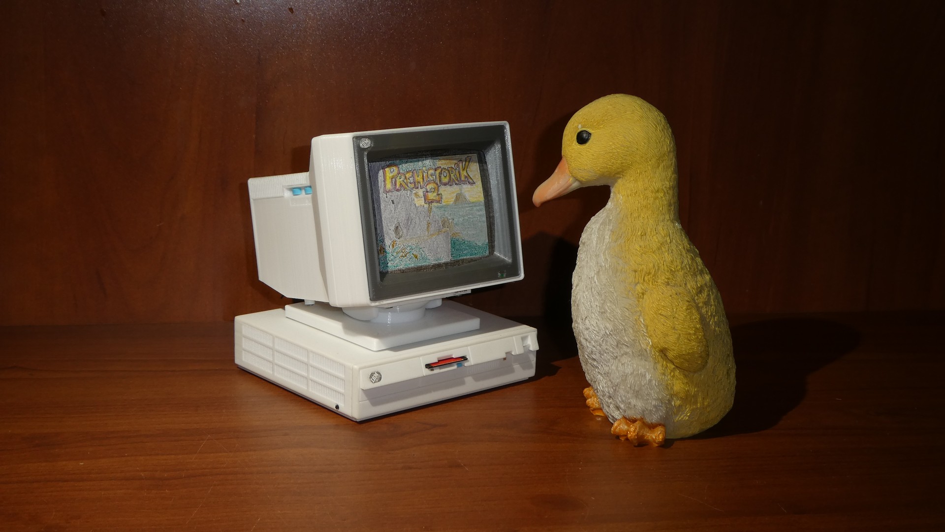 IBM PS/2 Color Display 8512 (CRT VGA Monitor) 1:4 scale